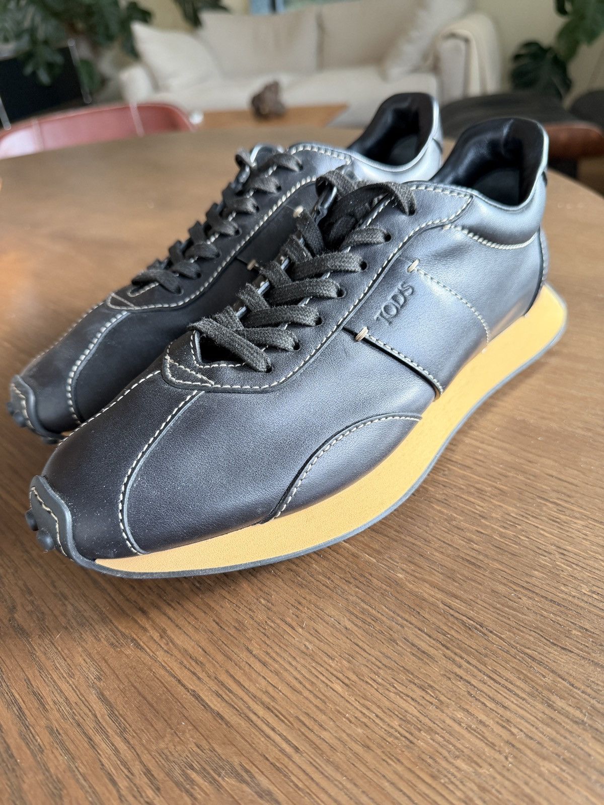 Tod's TOD'S Leather low trainers Size US 9 / EU 42 - 1 Thumbnail