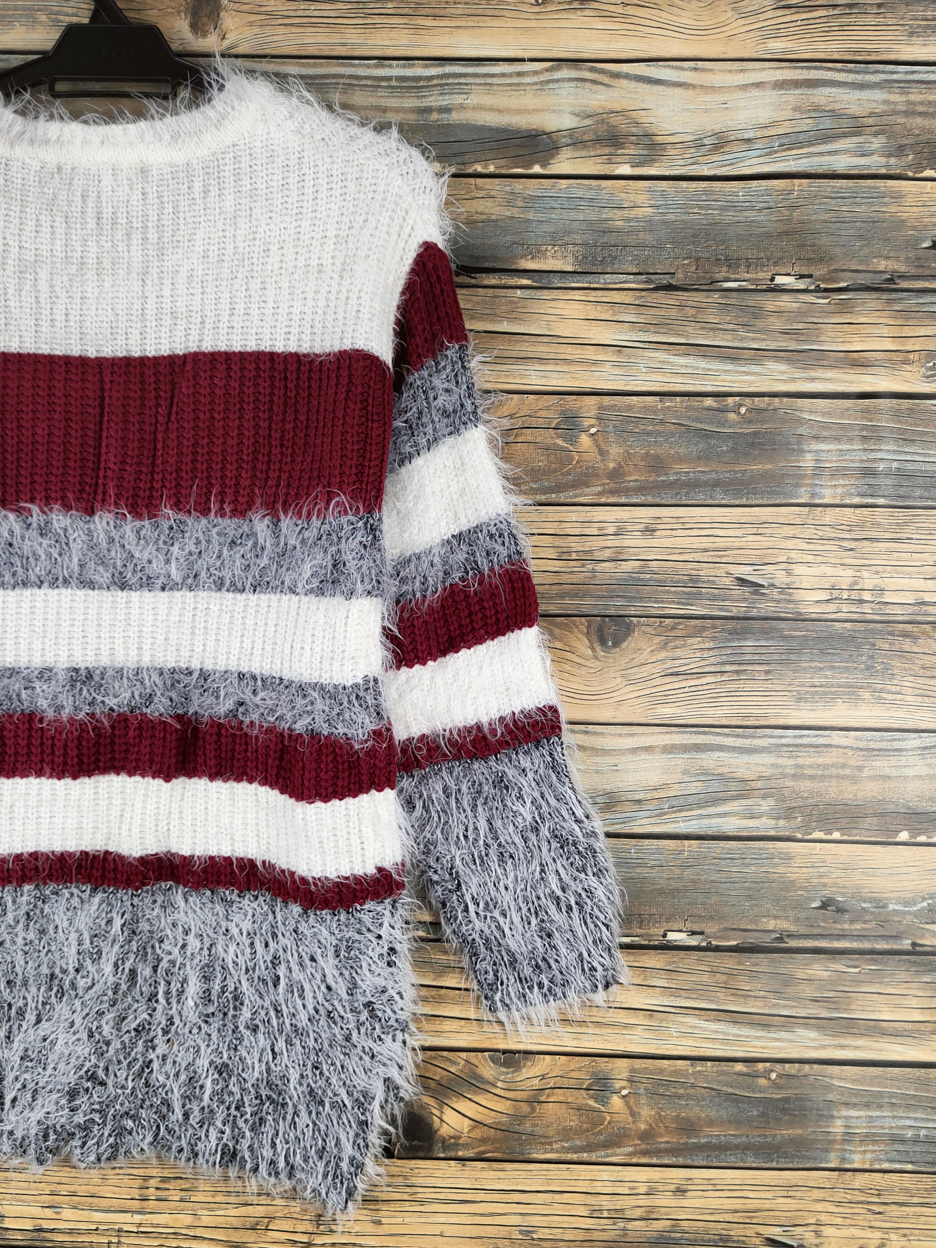 Japanese Brand DL Ingni White Maroon Fur Mohair Knitwear #46-557 Size S / US 4 / IT 40 - 9 Thumbnail