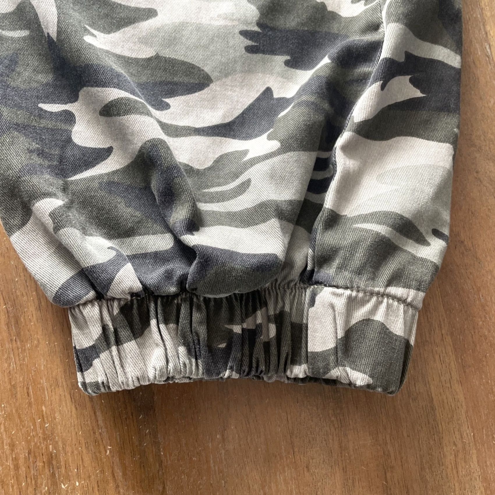 Urban Outfitters VINTAGE Urban Outfitters BDG Baggy Camo Pants Women's Medium Hi Rise Tapered Army Grunge Size 32" / US 10 / IT 46 - 4 Thumbnail