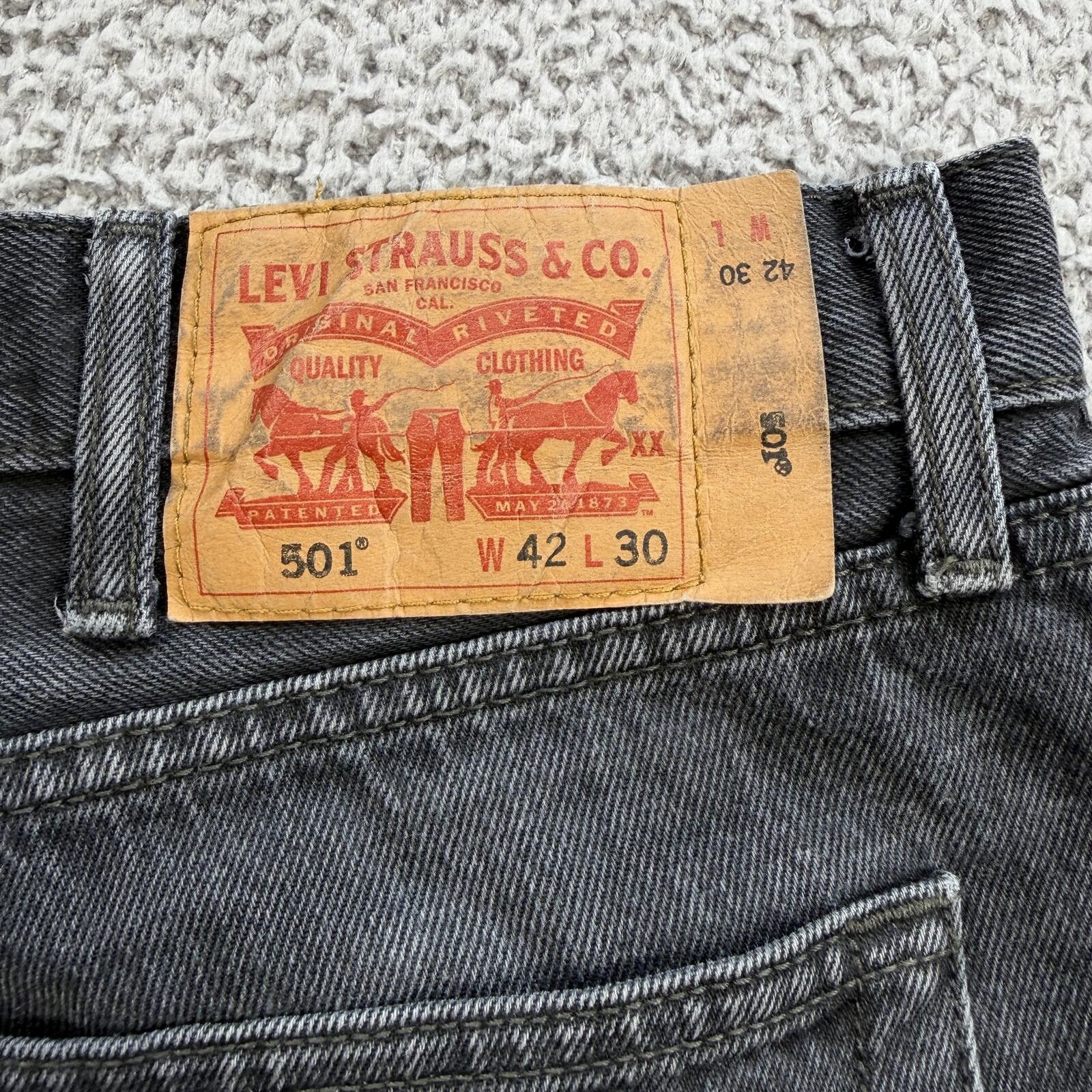 Levi's Levi's 501 Jeans Mens 42x30 Black Faded Straight Leg Classic Size US 42 / EU 58 - 5 Thumbnail