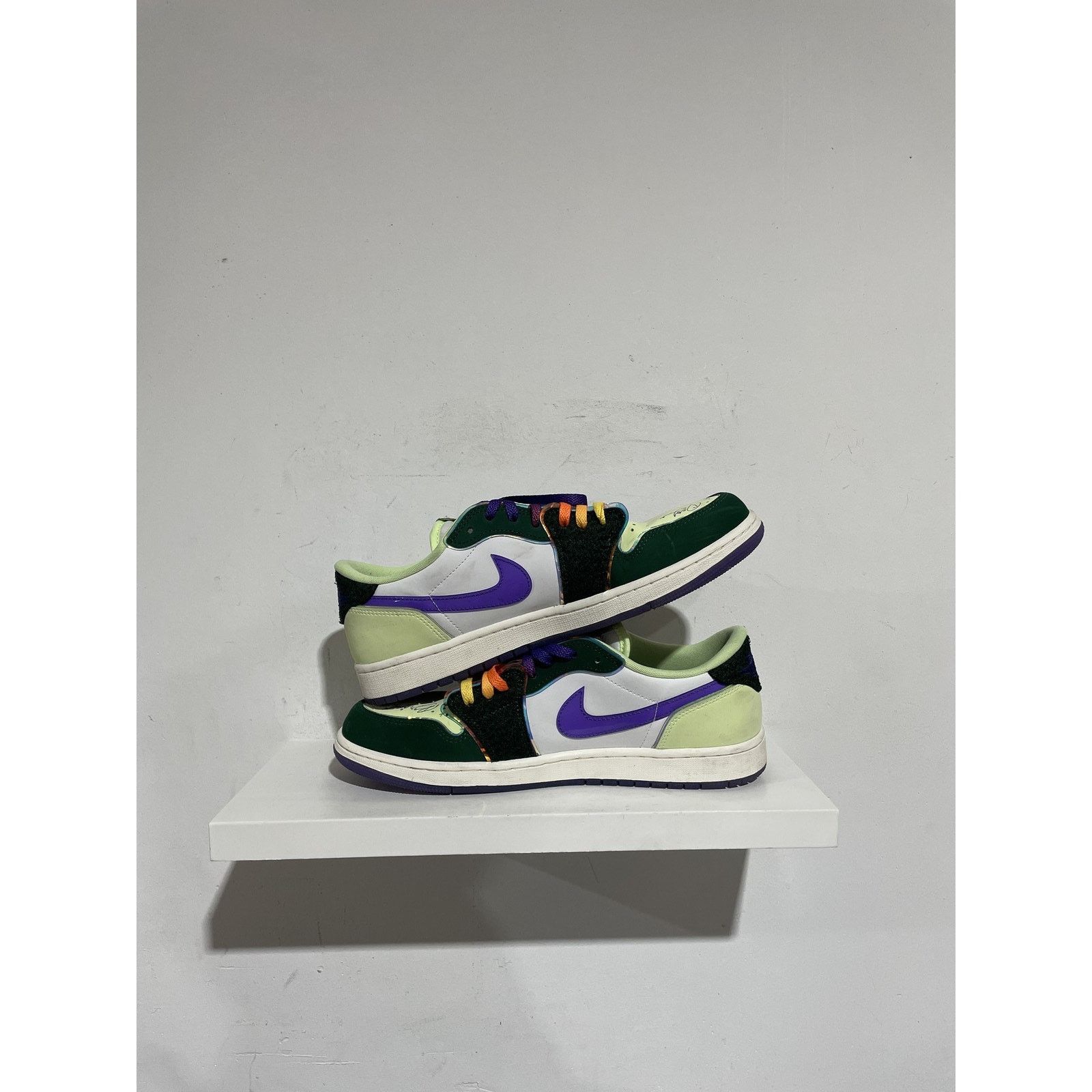 Jordan Brand JORDAN 1 LOW RETRO DOERNBECHER 2023 SIZE 11 PREOWNED Size US 11 / EU 44 - 2 Thumbnail