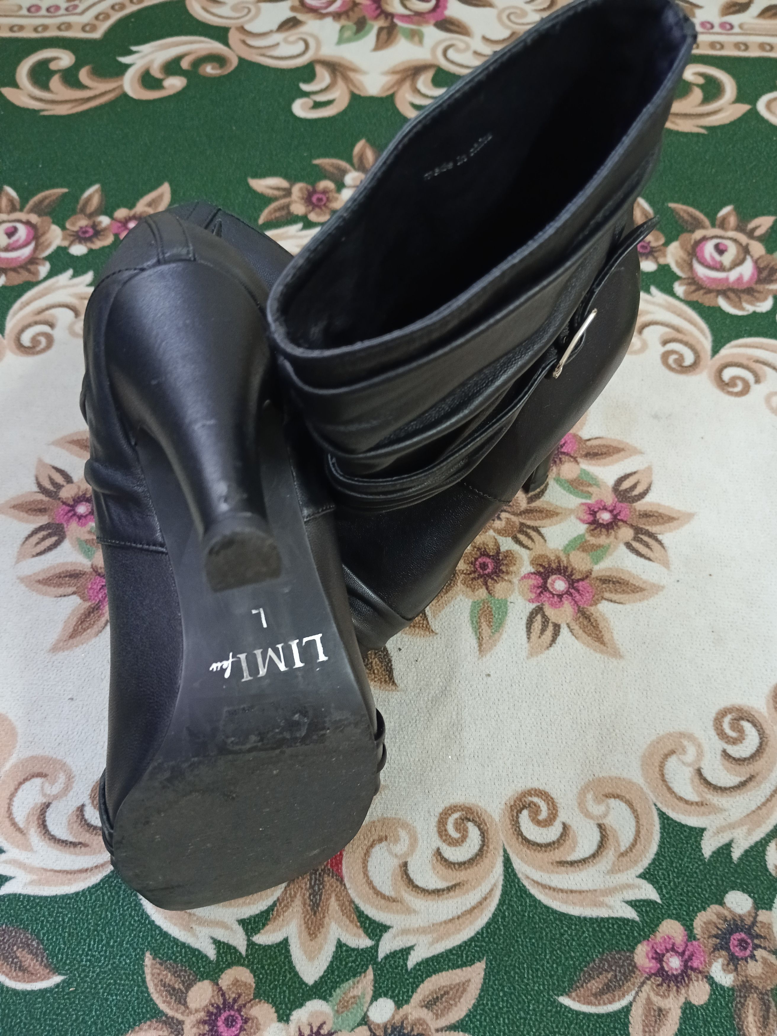 Yohji Yamamoto Yohji Yamamoto Limi Feu Black Ruched Ankle Boots Size US 7 / IT 37 - 7 Thumbnail