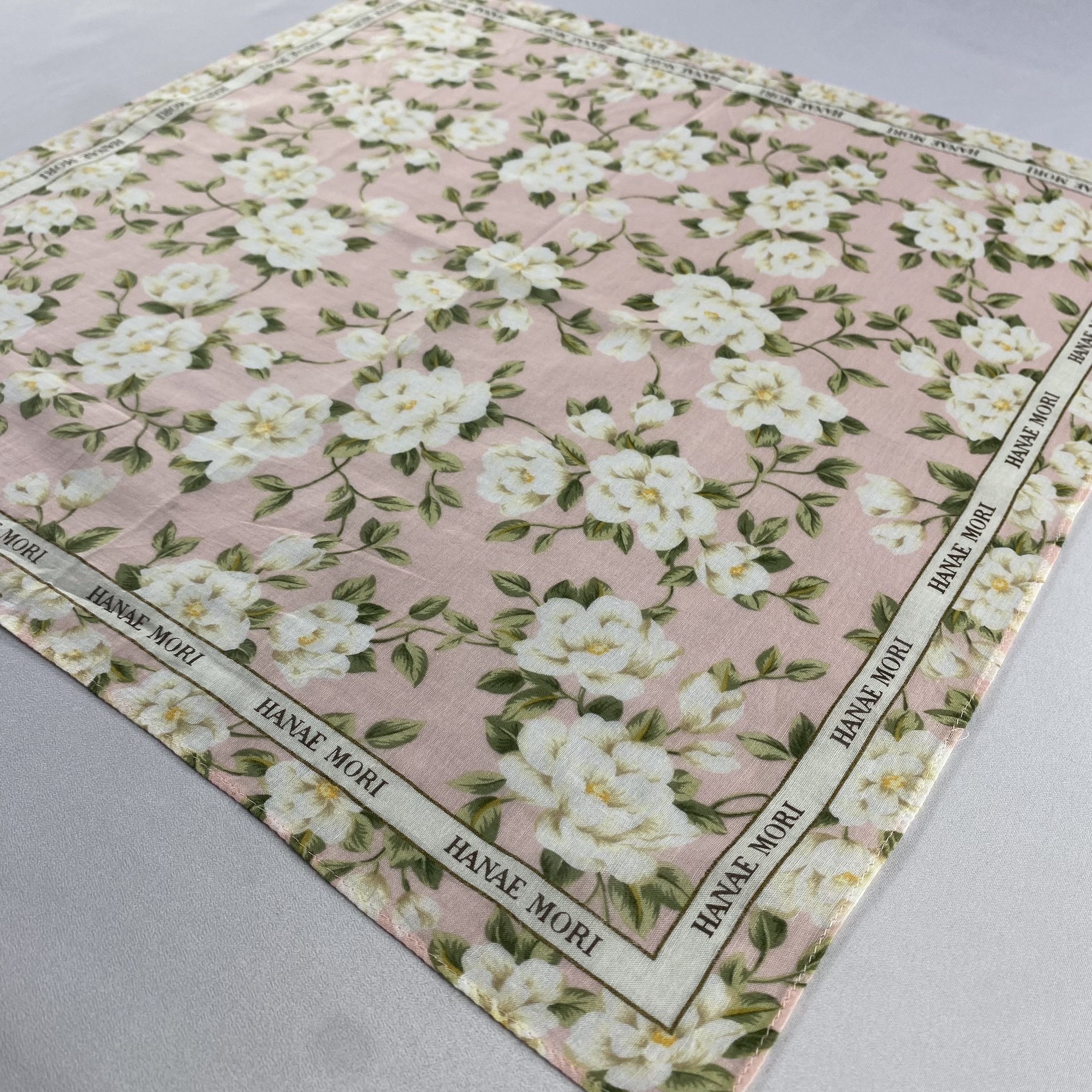 Hanae Mori × Vintage Hanae Mori Bandana/ Handkerchief / Neckerchief-P1456 Size ONE SIZE - 2 Thumbnail