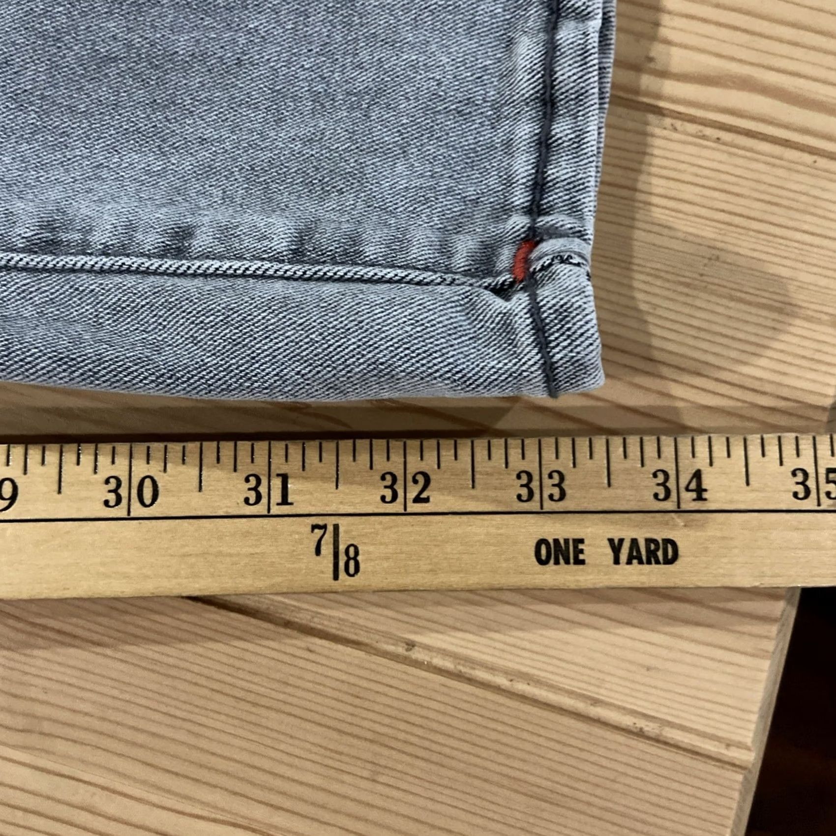 True Religion VINTAGE? No. True Religion Ricky Jeans Men 32 Regular Corduroy Gray 34 Inseam Relaxed Straight Pants Size US 32 / EU 48 - 4 Thumbnail