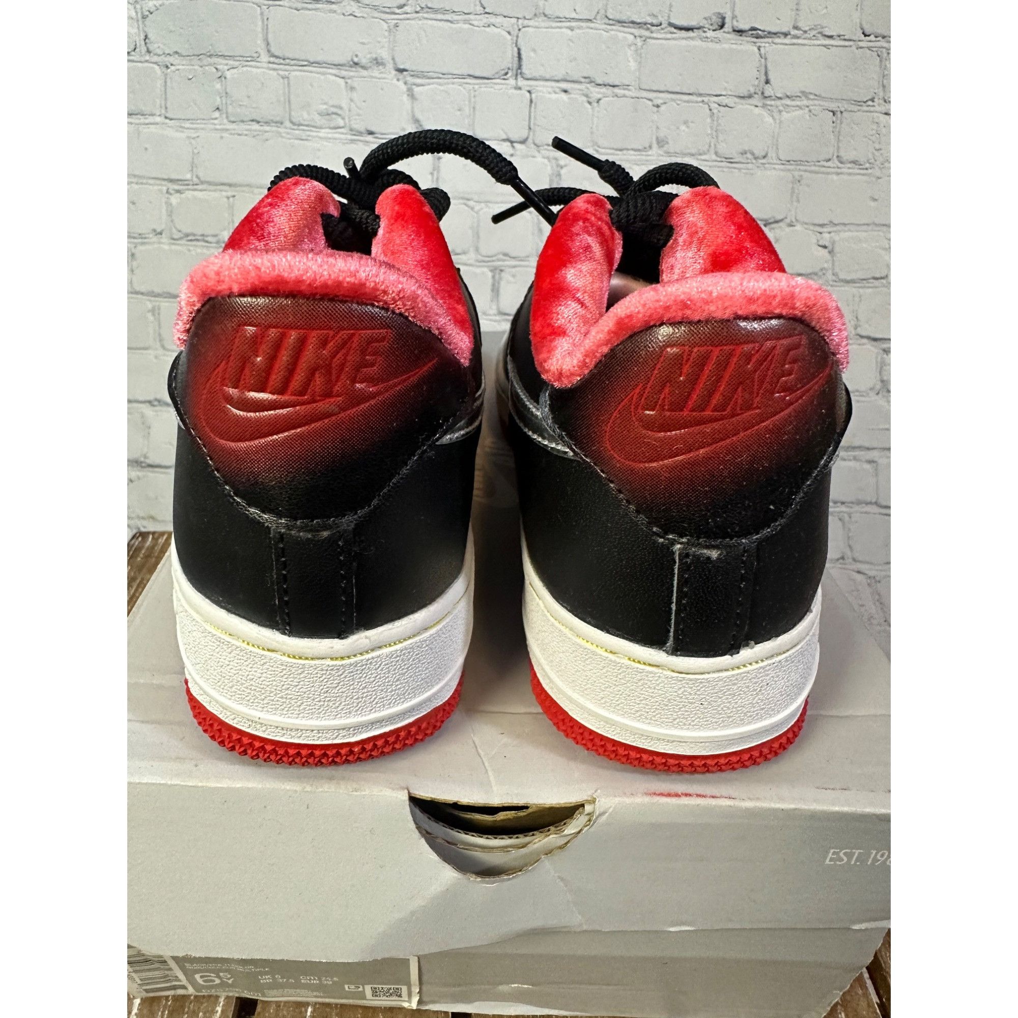 Nike Nike Air Force 1 PRM (GS) Size US 6.5 / IT 36.5 - 7 Thumbnail
