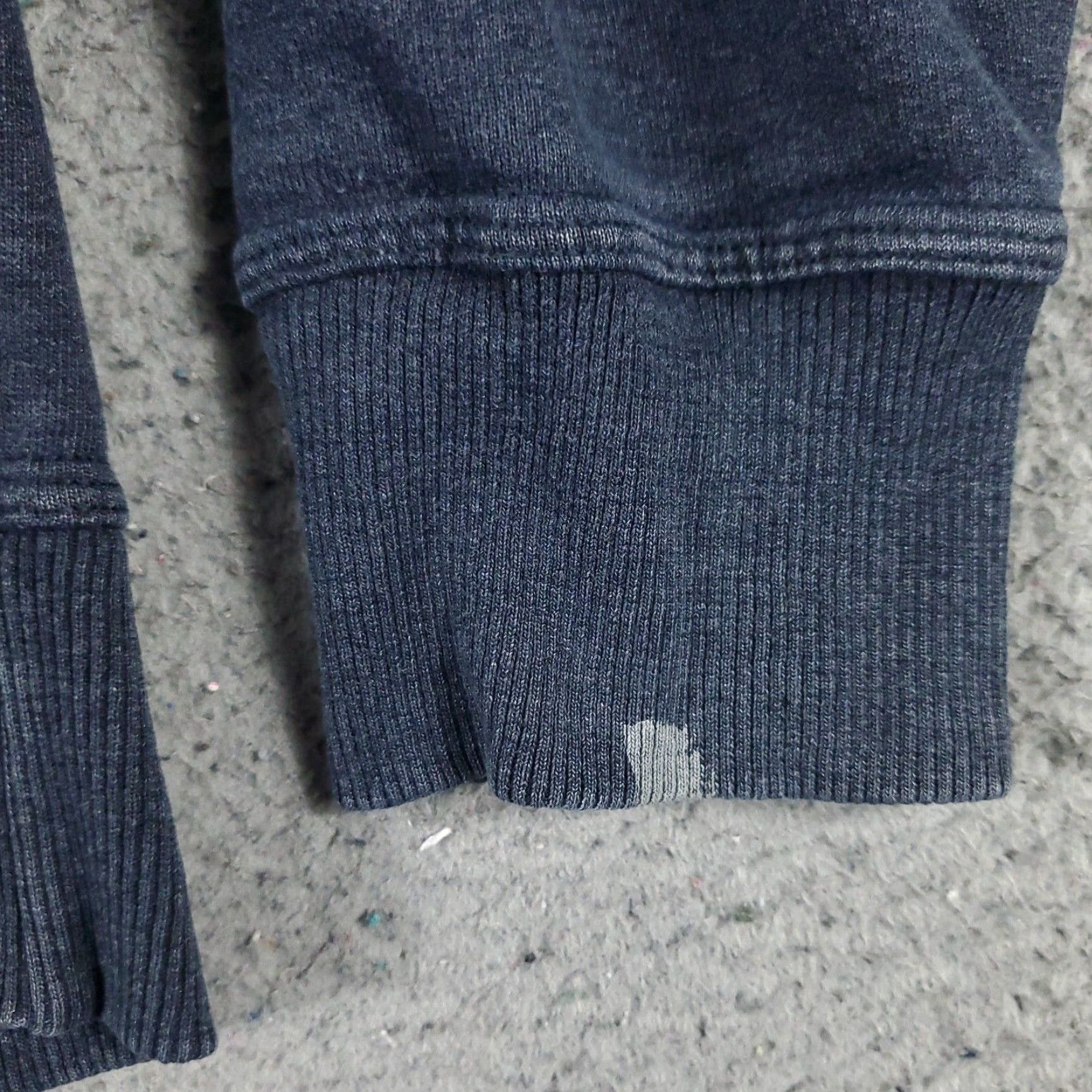 Champion Mens Champion Sweater Small Blue Casual Pullover Sweatshirt Size US S / EU 44-46 / 1 - 5 Thumbnail