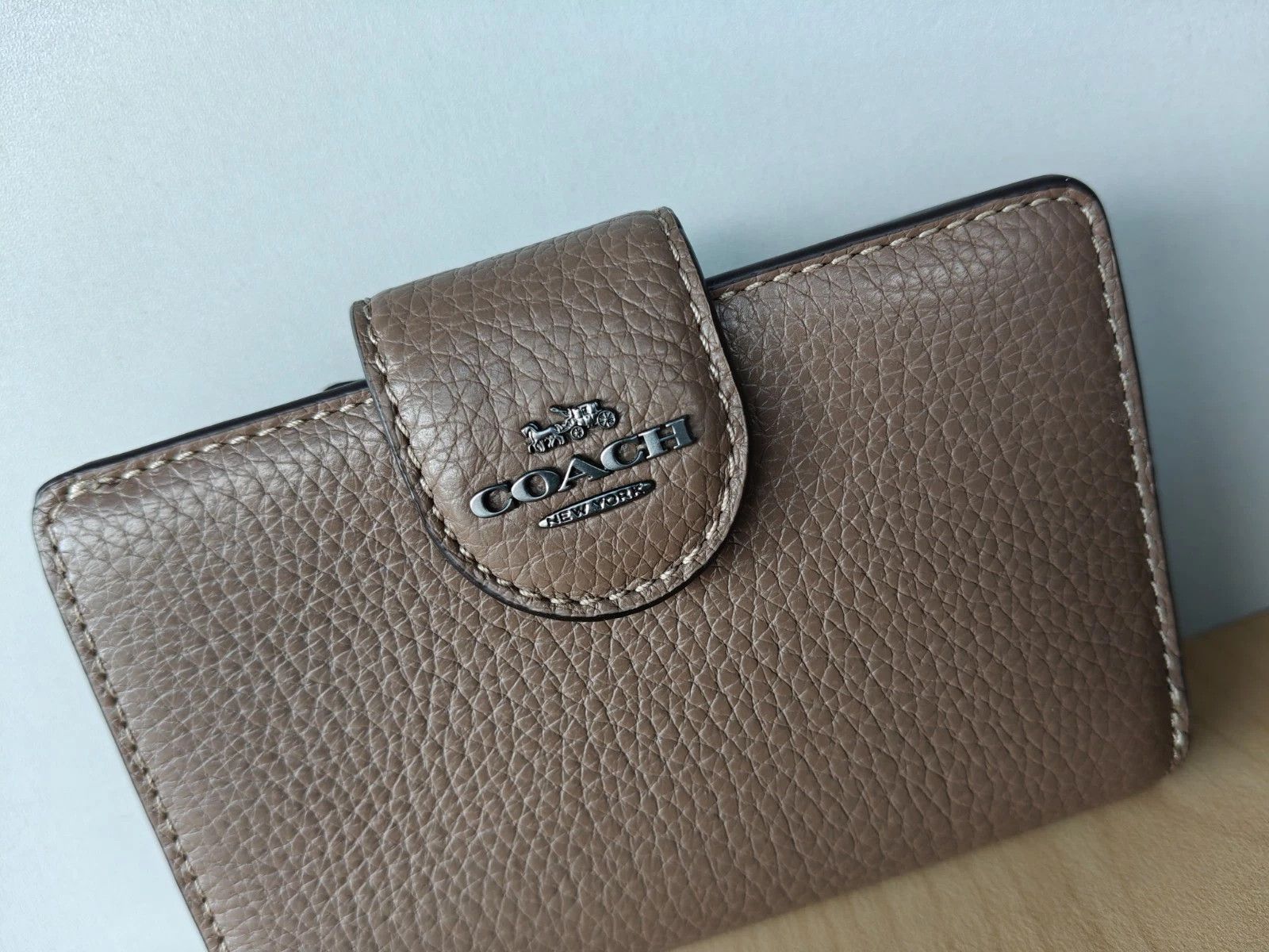Coach Coach Medium Corner Zip Women's Wallet T/1010 Size ONE SIZE - 2 Thumbnail