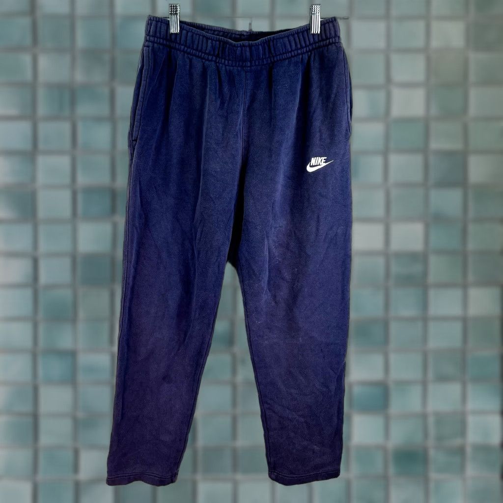 Nike VINTAGE Nike Sweatpants Men Large Activewear Jogging Pants Blue 90s Sports Leg Style Size US 31 - 1 Thumbnail