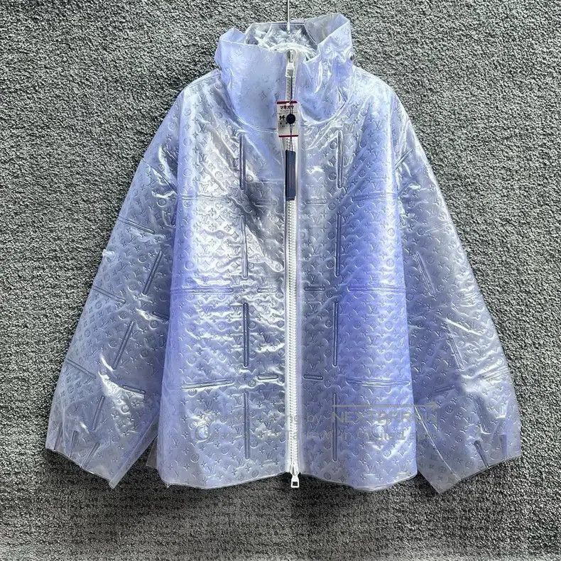 Louis Vuitton Louis Vuitton Transparent presbyopic inflatable jacket Size US S / EU 44-46 / 1 - 1 Thumbnail