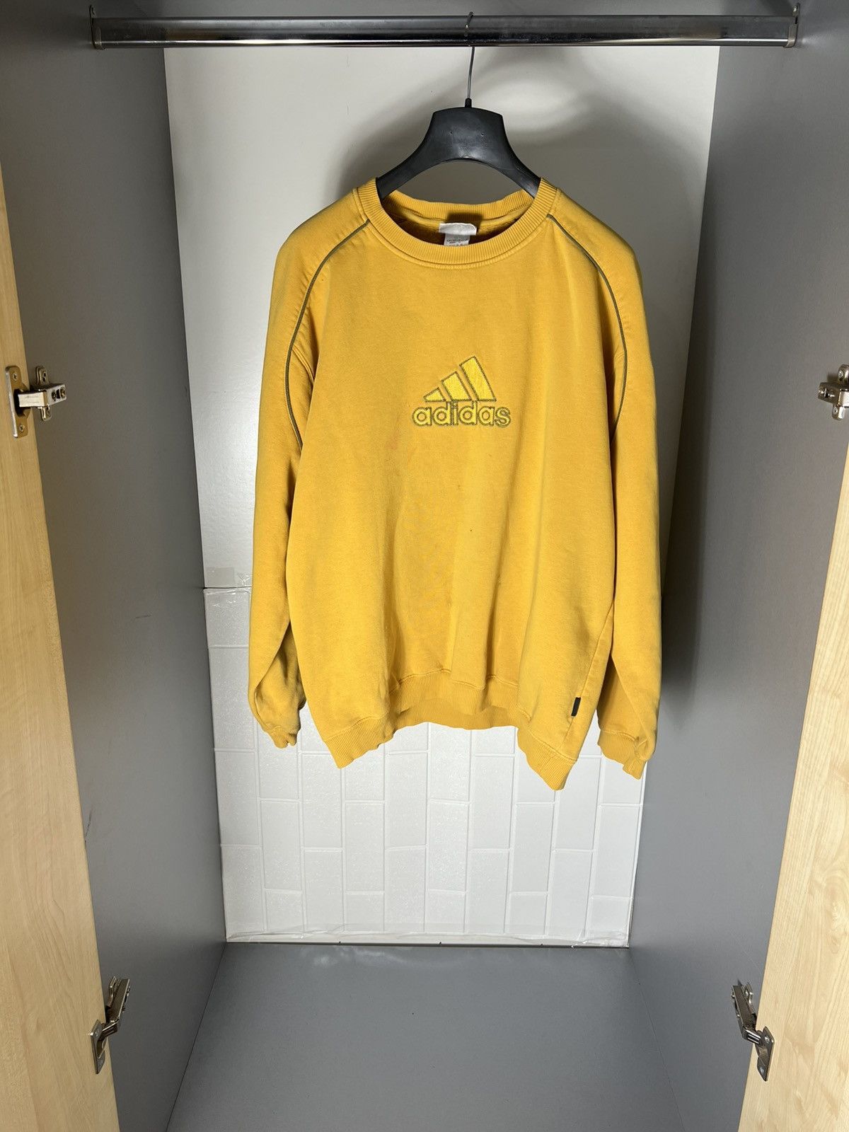VERY RARE ADIDAS ORIGINAL EQUIPMENT BIG LOGO SWEATSHIRT 90s
