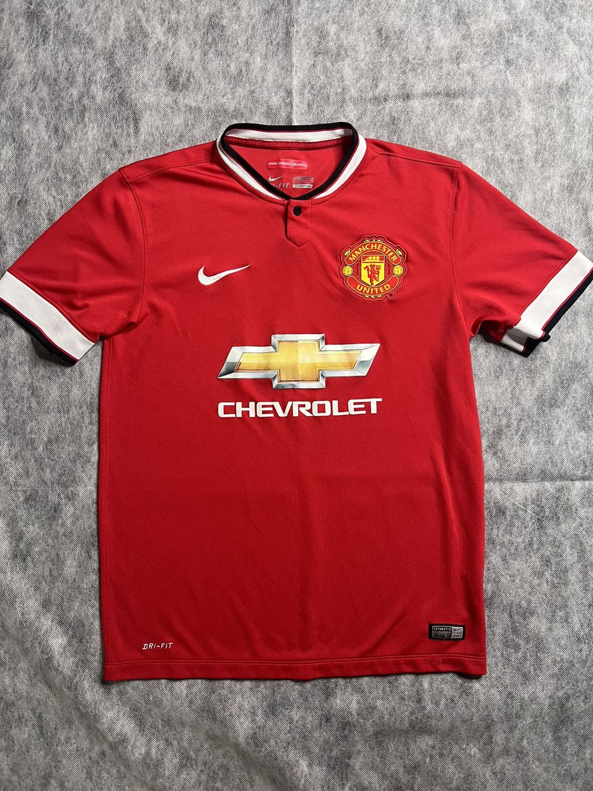 Nike 2014 Manchester United Nike Jersey Football Shirt Size US M / EU 48-50 / 2 - 1 Thumbnail