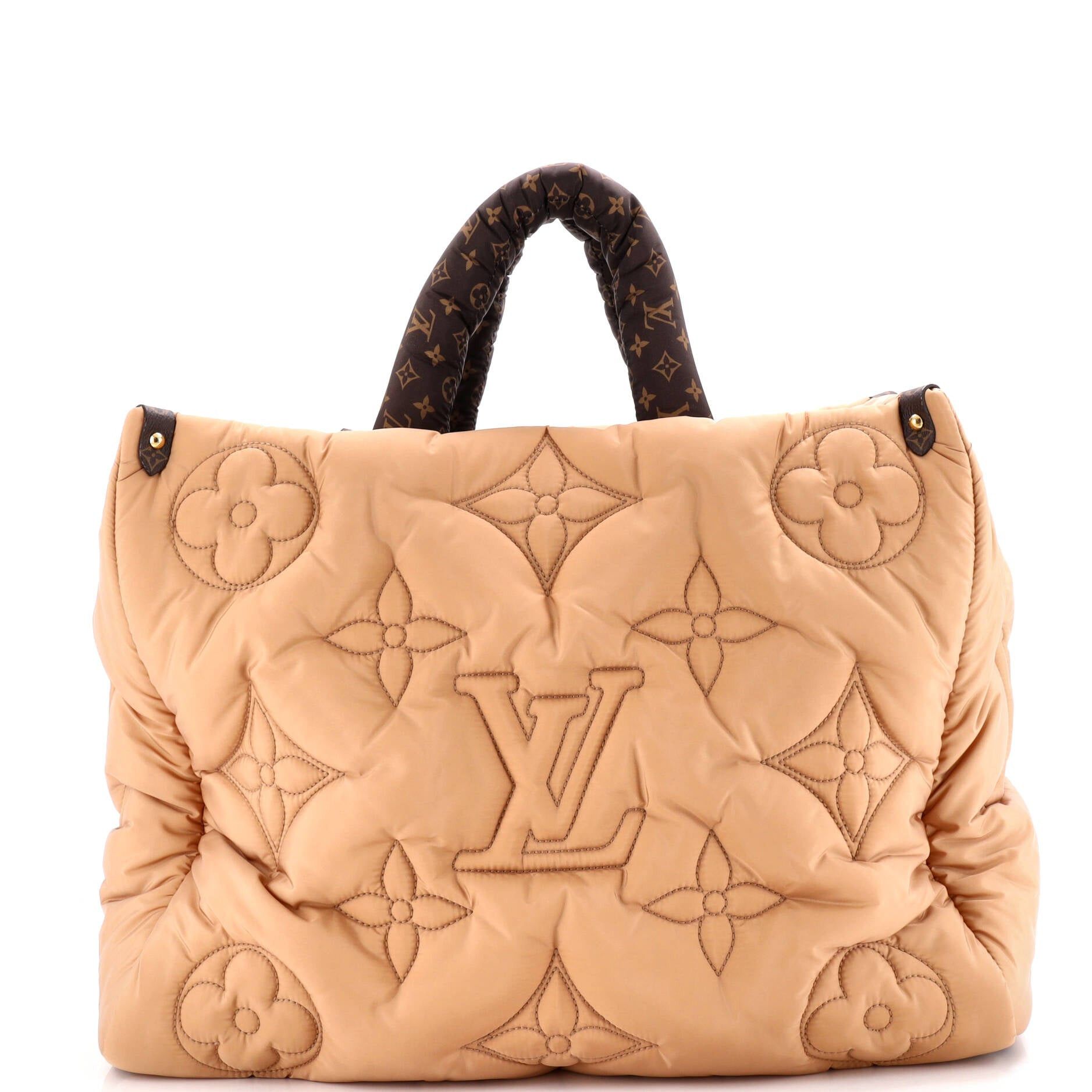Louis Vuitton Pillow OnTheGo Tote Size ONE SIZE - 1 Thumbnail