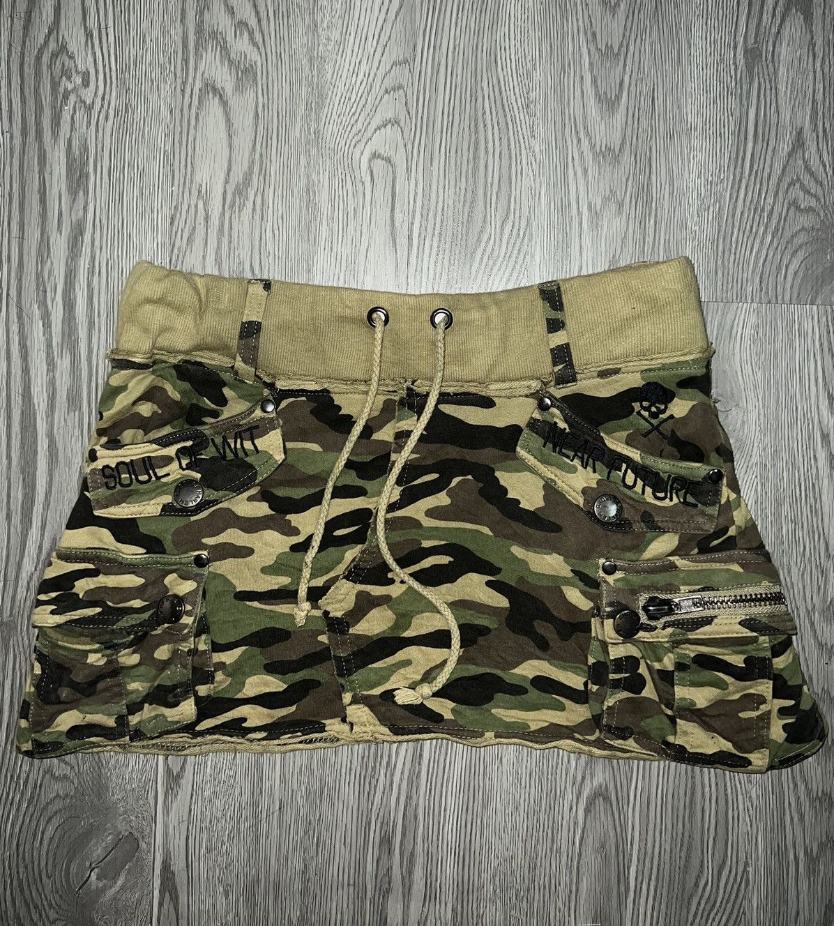 Japanese Brand Skull camo mini skirt ☠️🎀 Size 24" / US 00 / IT 34 - 4 Thumbnail