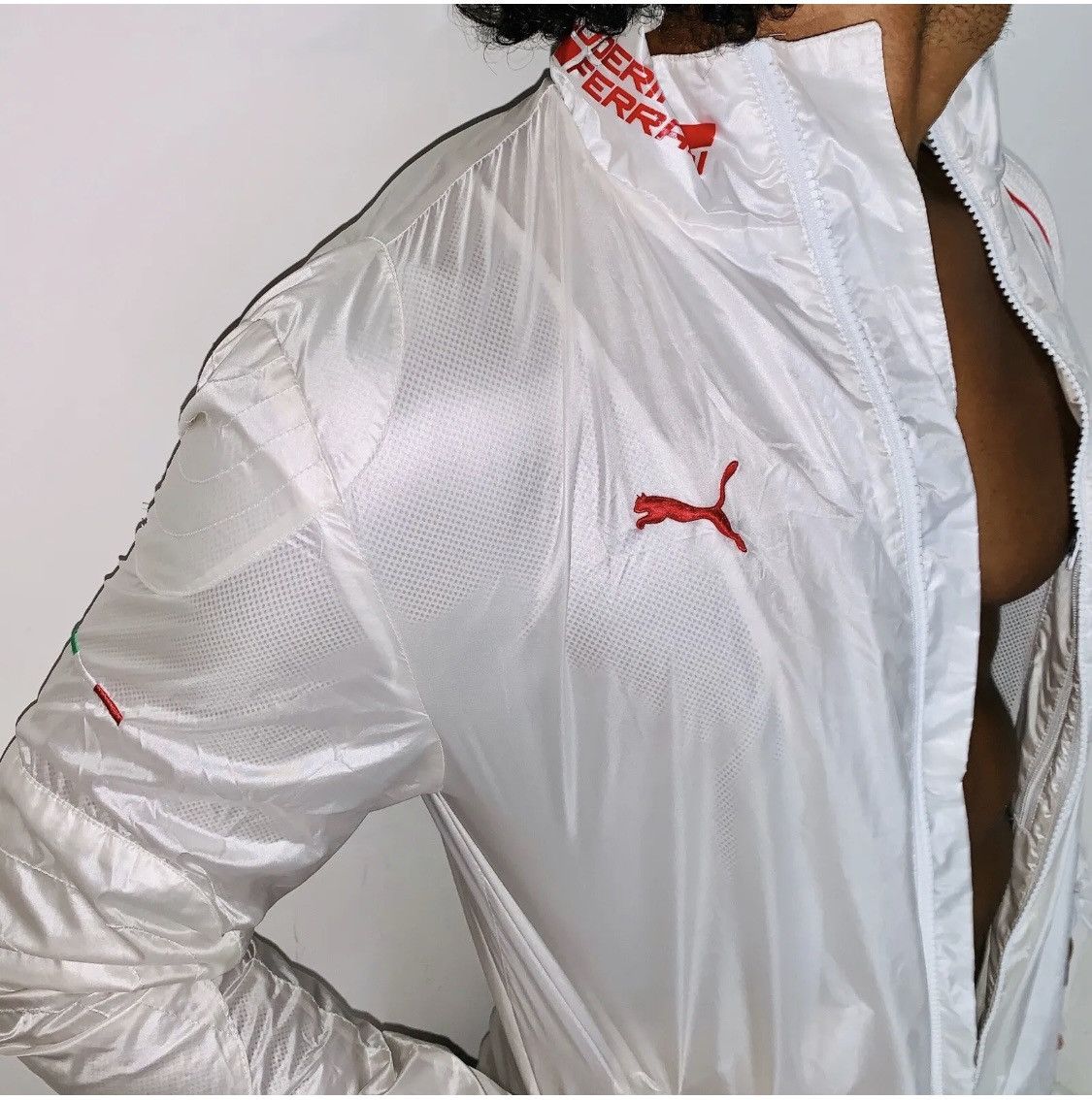 Puma Ferrari Puma Windbreaker Jacket White Red Nylon Glanz SizeXL Size US XL / EU 56 / 4 - 1 Thumbnail