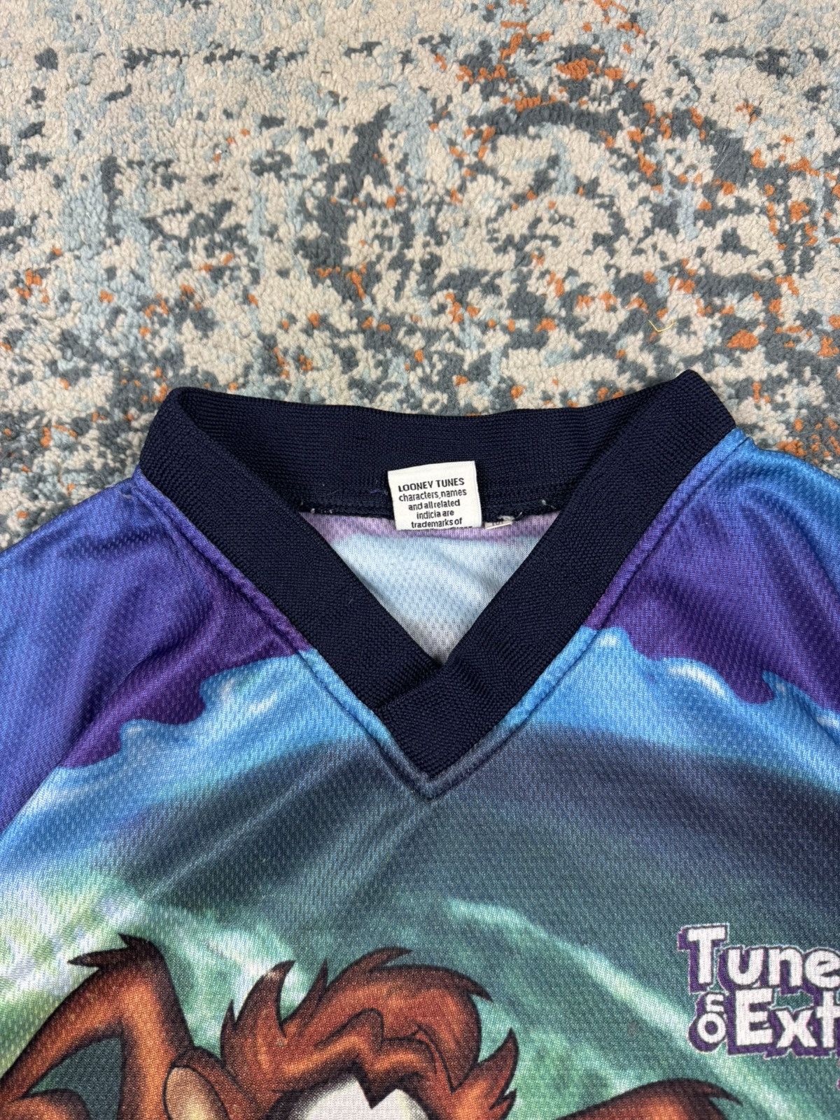 Vintage × Warner Bros Vintage 1999 crazy Warner bros graphic all over print Jersey Size US M / EU 48-50 / 2 - 13 Thumbnail