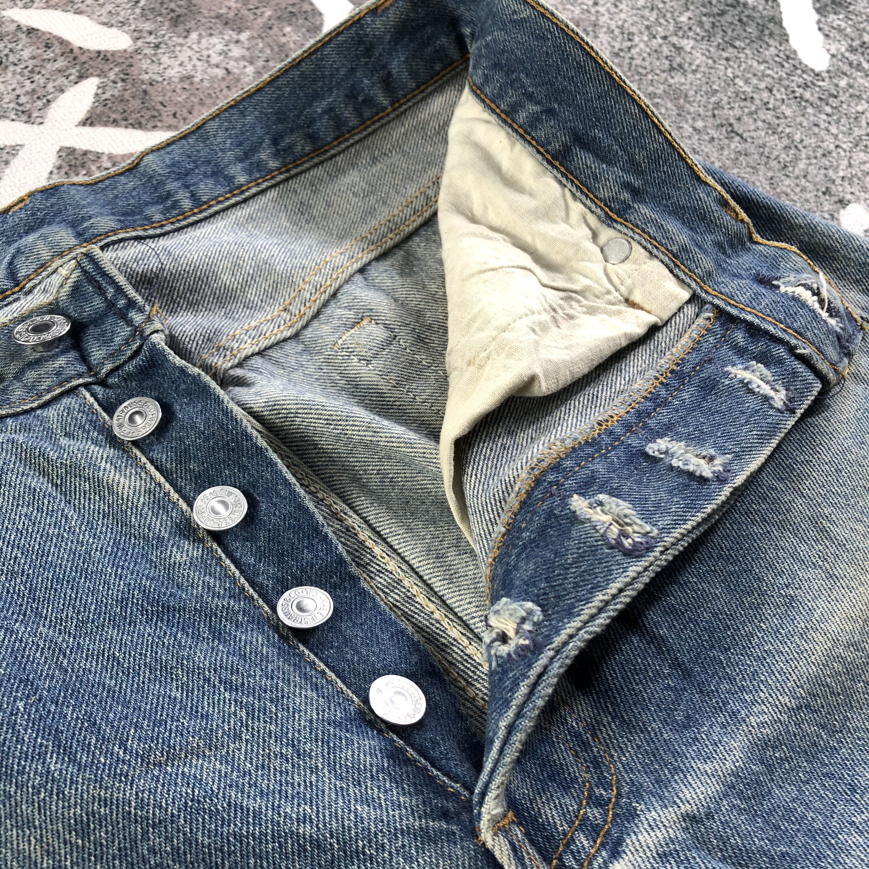Levi's Vintage Levis 501 Jeans Rusty Ripped Denim KJ2452 Size US 28 / EU 44 - 8 Thumbnail