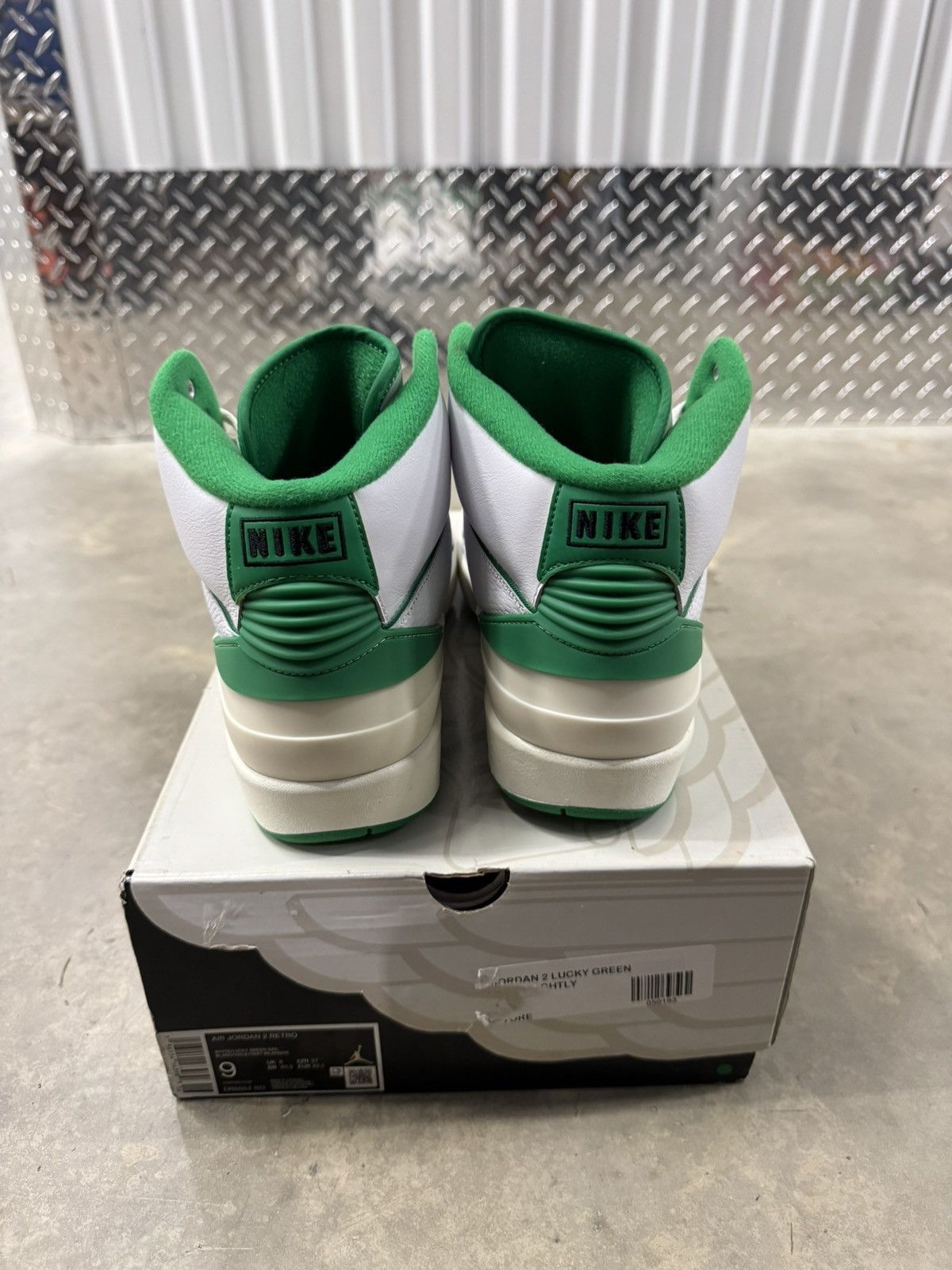 Jordan Brand Jordan 2 Retro Lucky Green Size 9 Size US 9 / EU 42 - 5 Thumbnail