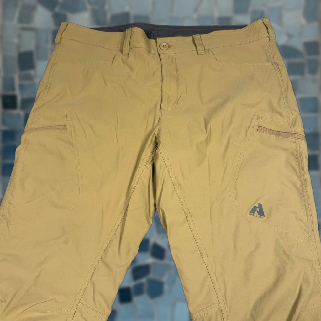 Eddie Bauer Eddie Bauer First Ascent Pants Mens 40x32 Fleece Lined Hiking Stretch Cargo Shirt? Size US 40 / EU 56 - 1 Thumbnail