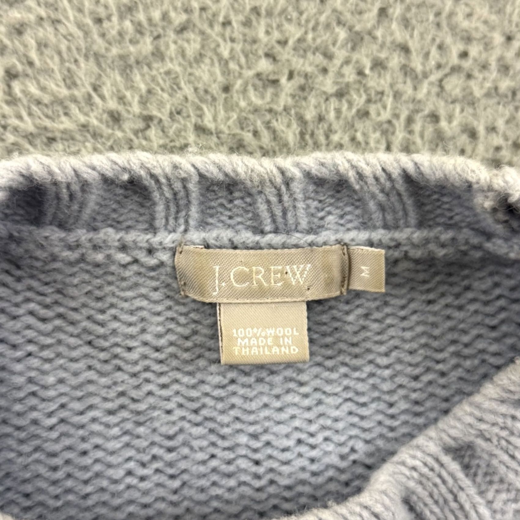 J.Crew VINTAGE? No. (But original says Non-vintage) J Crew Sweater Womens Medium Blue Long Sleeve Knit Academia Preppy Wool Pullover Size M / US 6-8 / IT 42-44 - 6 Thumbnail