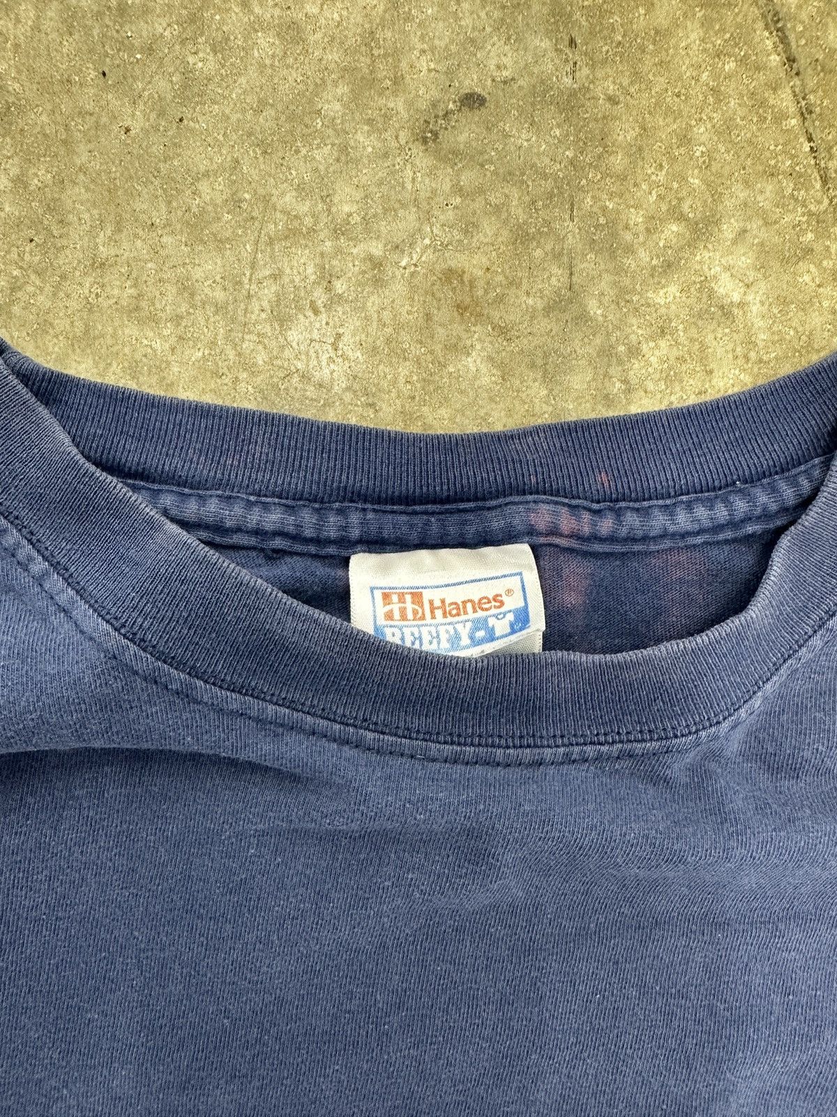 Hanes VTG 2000 UGA Fall Date Night Tee Size US XL / EU 56 / 4 - 3 Thumbnail