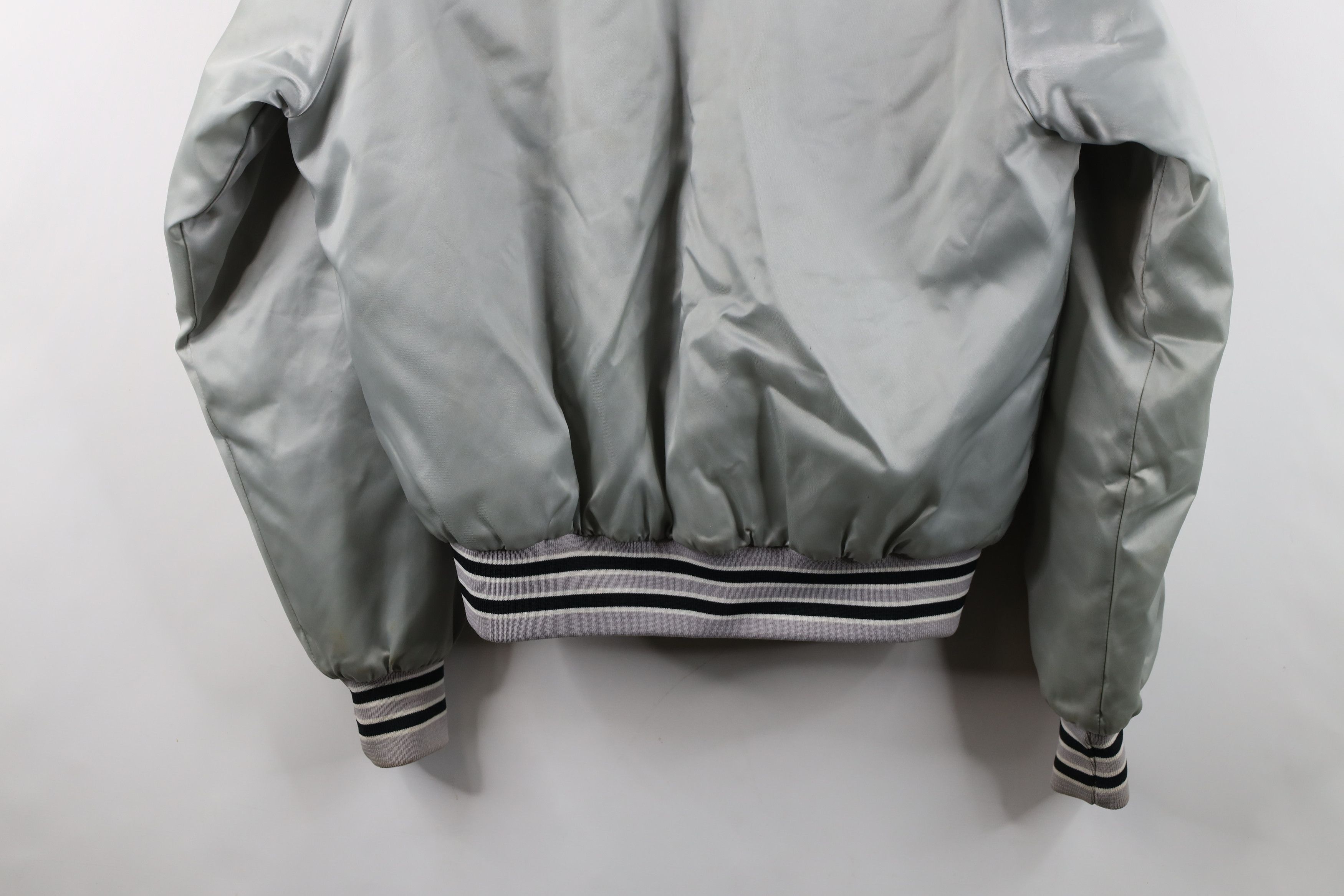 Vintage Vintage 80s General Motors GM Bomber Jacket Silver USA Size US M / EU 48-50 / 2 - 15 Thumbnail