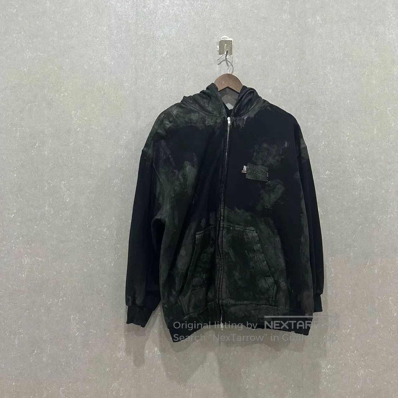 Balenciaga Balenciaga SS23 Solid Letter Print Zip Hoodie. Size US M / EU 48-50 / 2 - 1 Thumbnail