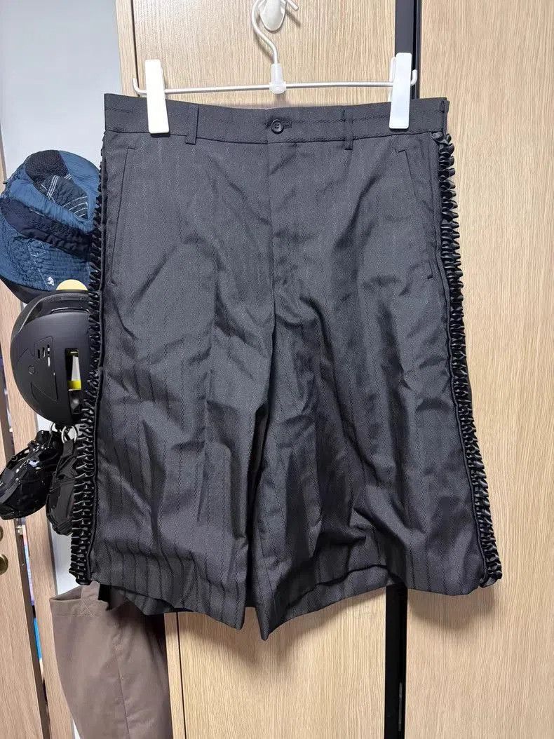 Comme des Garcons Homme Plus Black Ruffled Edge Shorts Size 36. Size US 36 / EU 52 - 1 Thumbnail