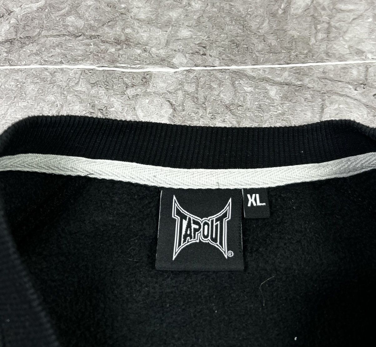 Vintage Vintage Tapout Sweatshirt Y2K Size US XL / EU 56 / 4 - 6 Thumbnail