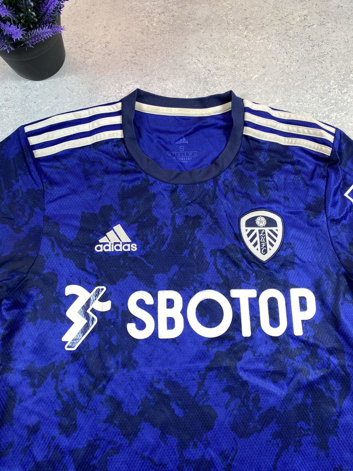 Adidas Adidas FC Leeds 2021 Soccer Jersey Size US S / EU 44-46 / 1 - 3 Thumbnail