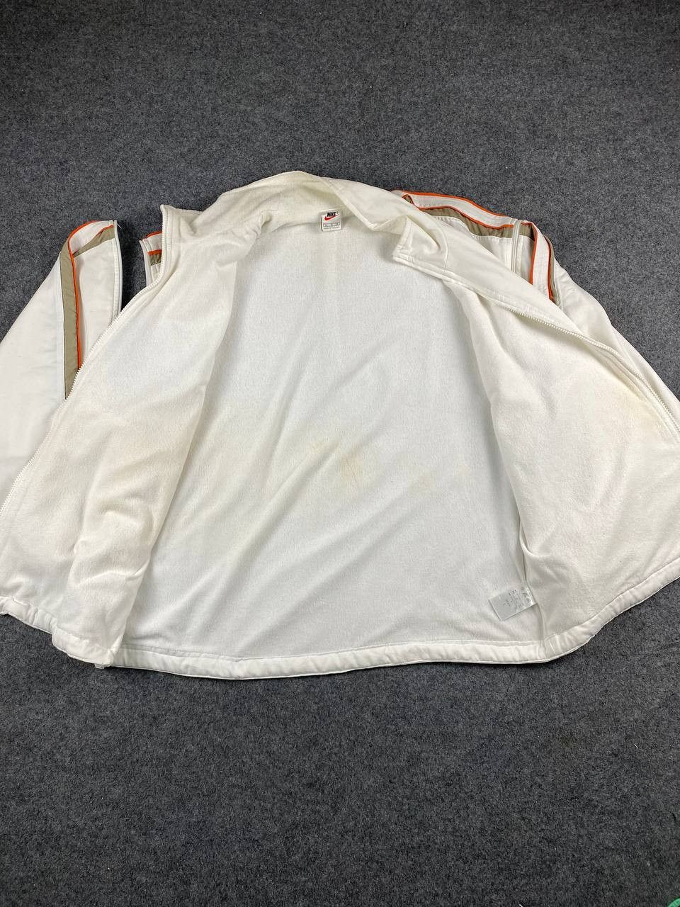 Nike vintage 90s nike court jacket removeablesleeves Size US L / EU 52-54 / 3 - 9 Thumbnail