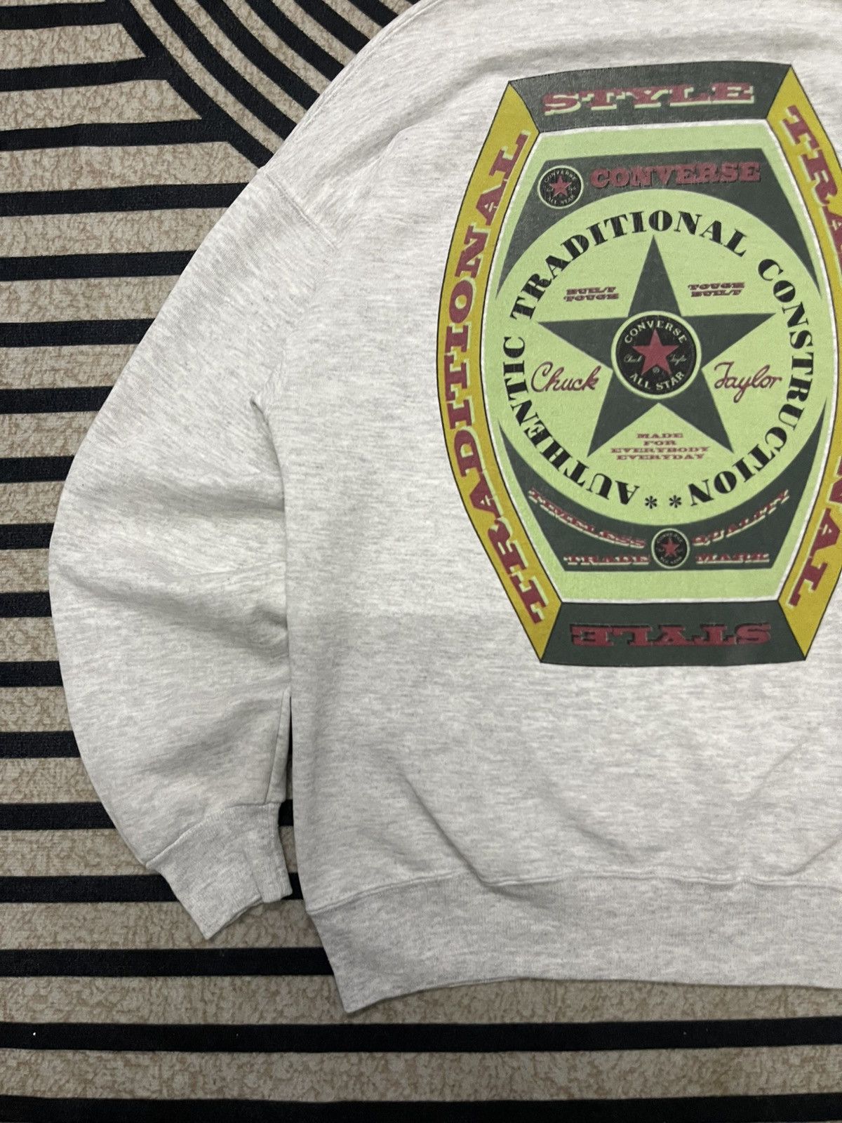 Converse 90s CONVERSE CHUCK TAYLOR TRADITIONAL STYLE SWEATSHIRT RARE Size US L / EU 52-54 / 3 - 11 Thumbnail