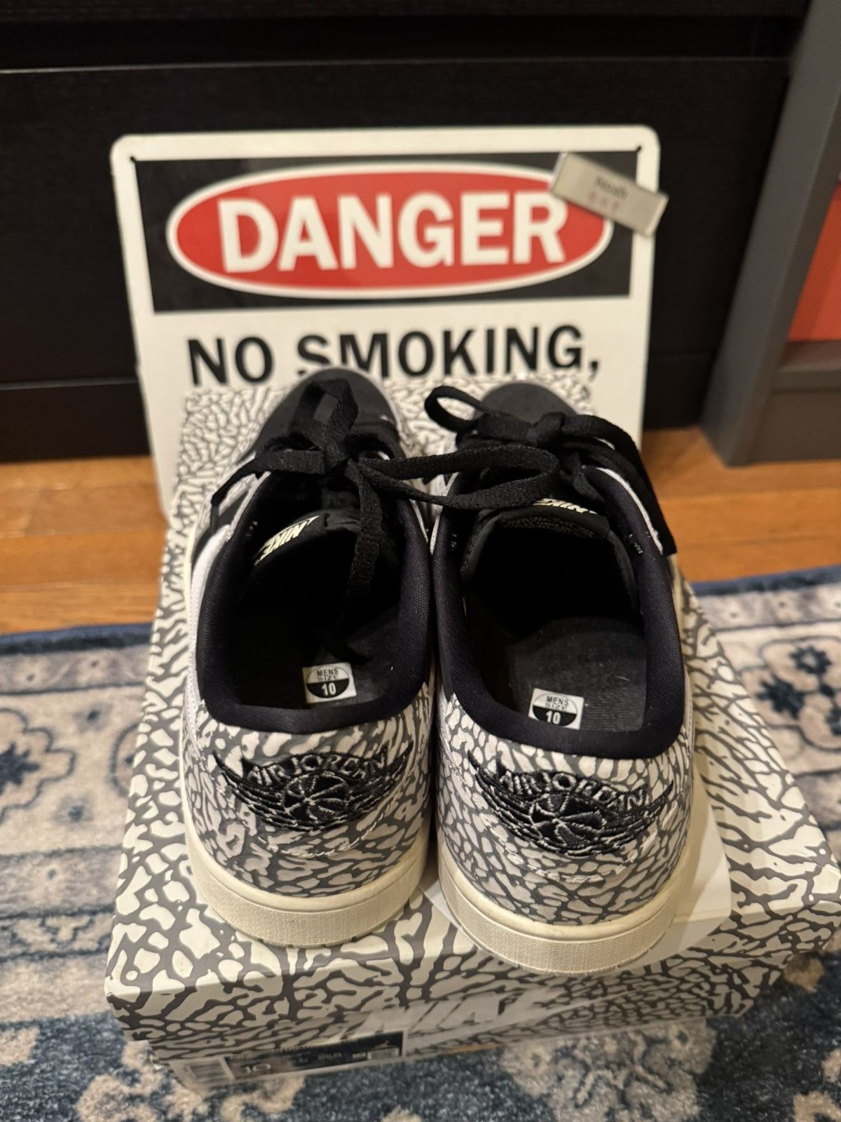 Nike Air Jordan 1 Retro Low OG Black Cement Size US 10 / EU 43 - 2 Thumbnail