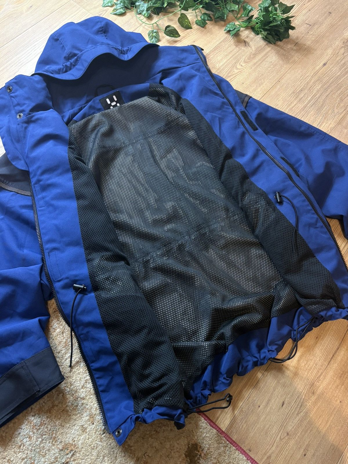 Haglofs 00s Haglofs Vintage Oversized Windstopper Waterproof Jacket Size US L / EU 52-54 / 3 - 8 Thumbnail