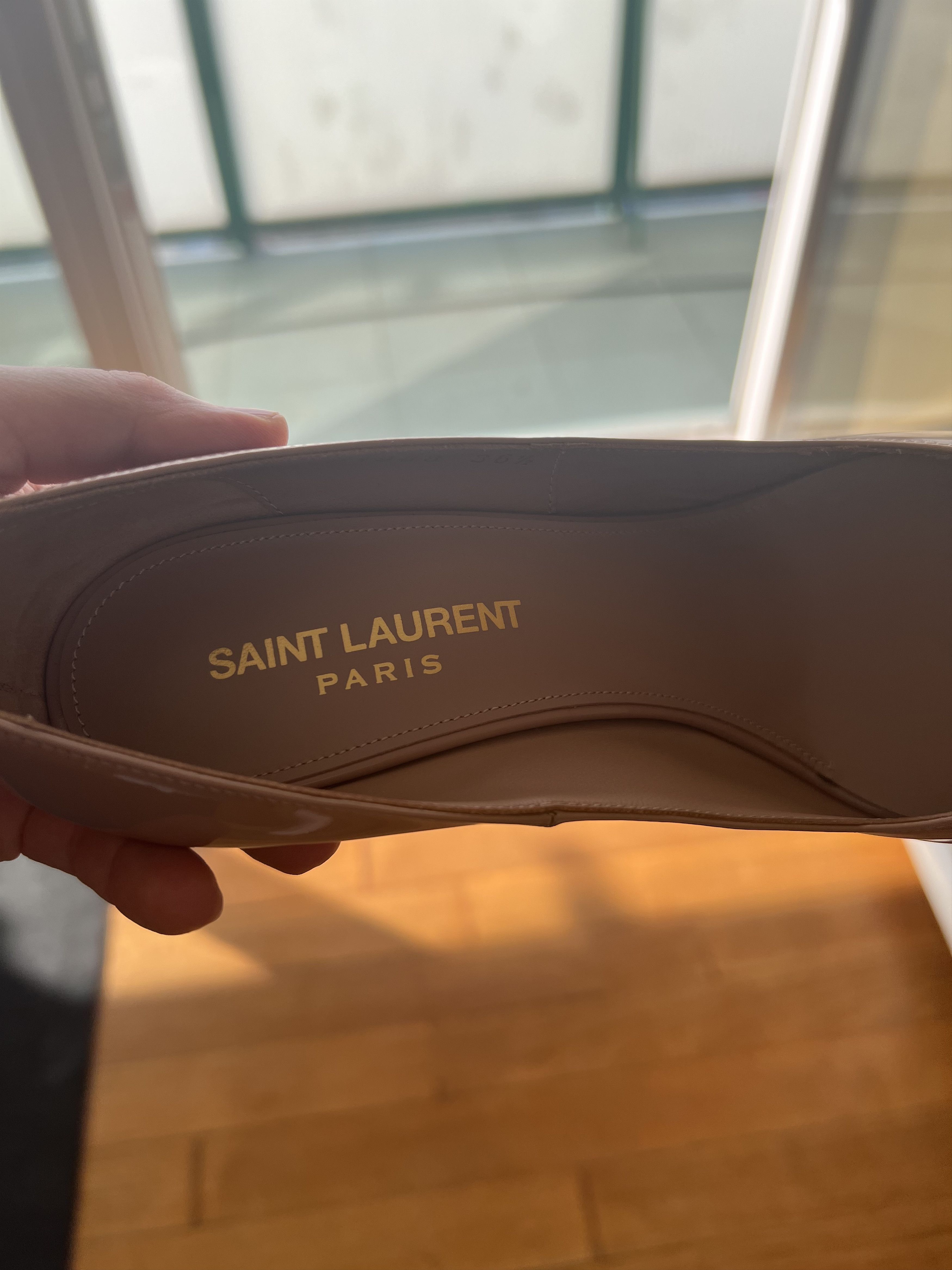 Yves Saint Laurent Classic patent pure beige leather shoes 36,5 Europ size Size US 6 / IT 36 - 8 Thumbnail