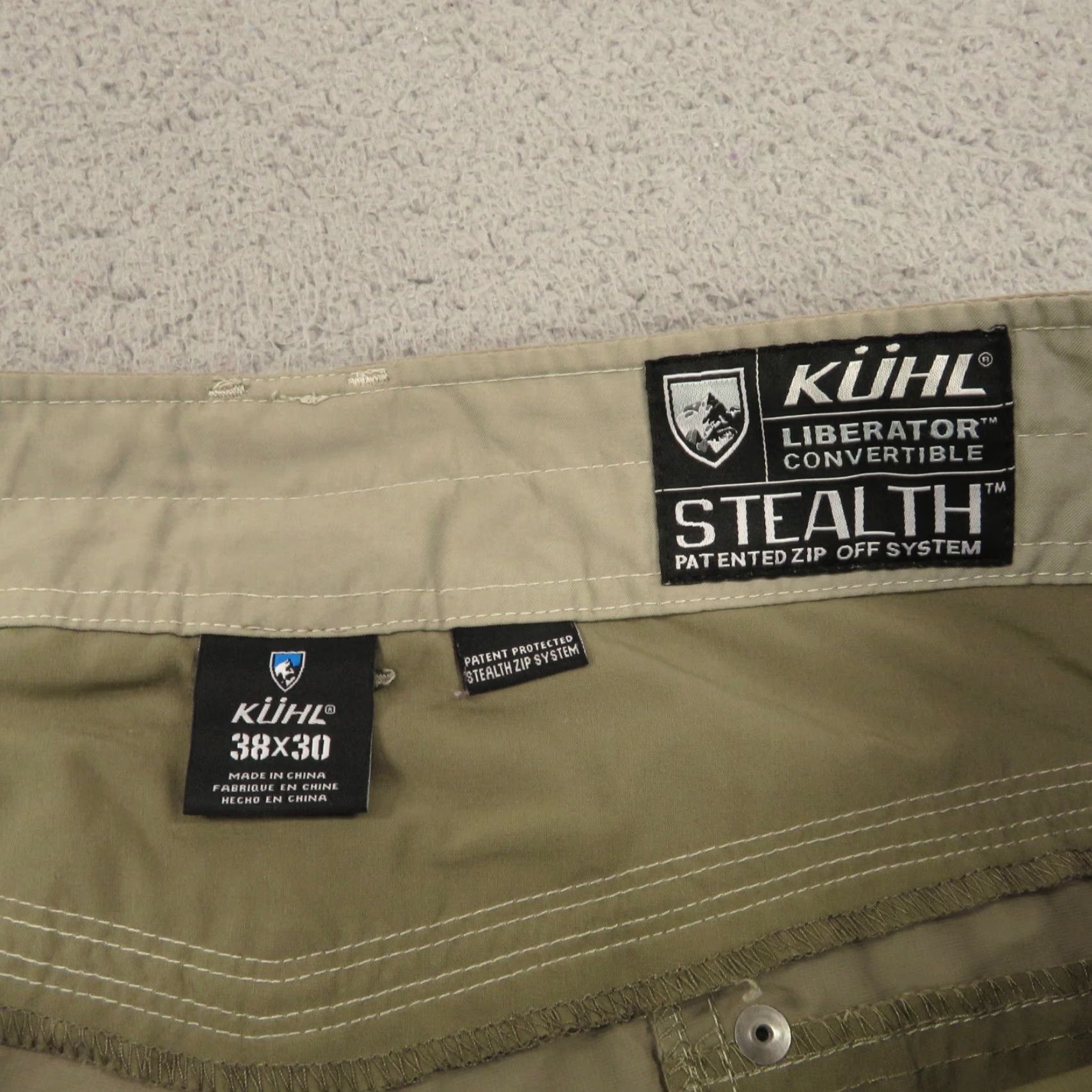 Vintage Kuhl Liberator Convertible Pants Men 38x30 Chino Pants 5-Pocket Water Resistant Beige Size US 38 / EU 54 - 6 Thumbnail