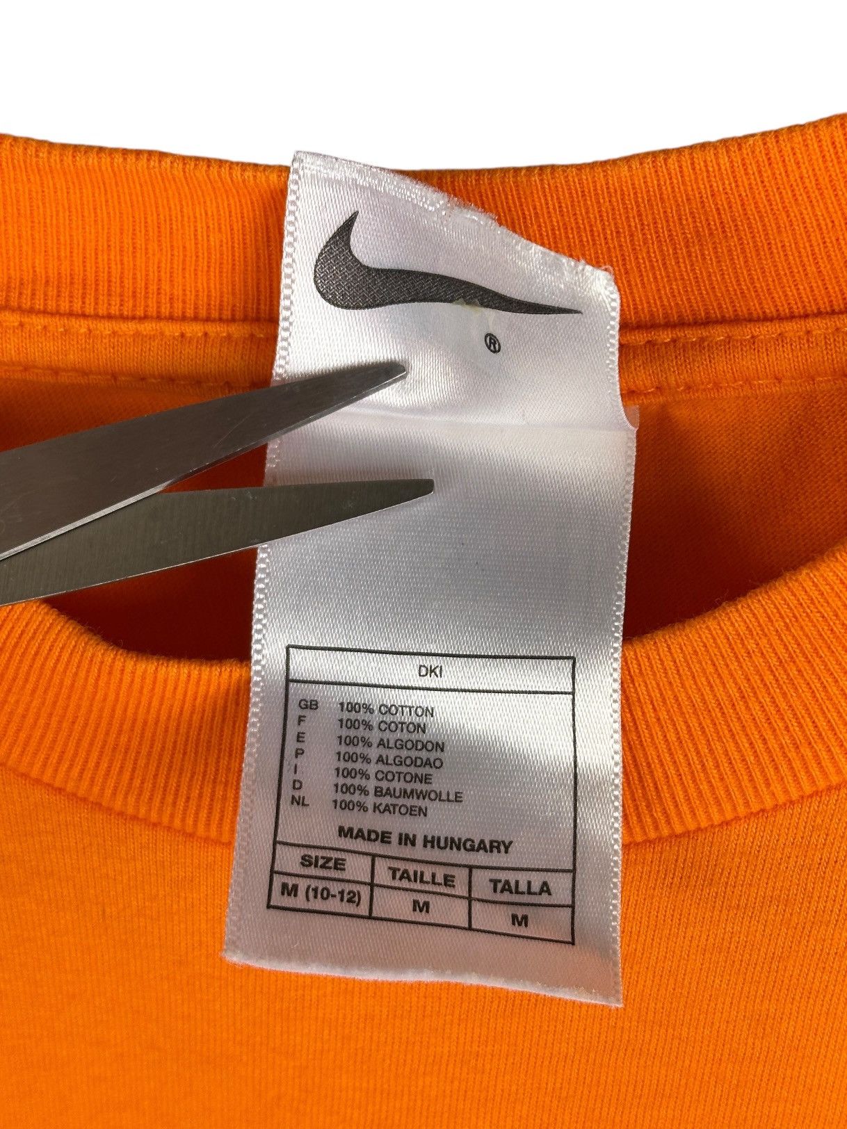 Nike Vintage 90’s Nike Swoosh Graphic Print T-Shirt Y2K Size M / US 6-8 / IT 42-44 - 7 Thumbnail