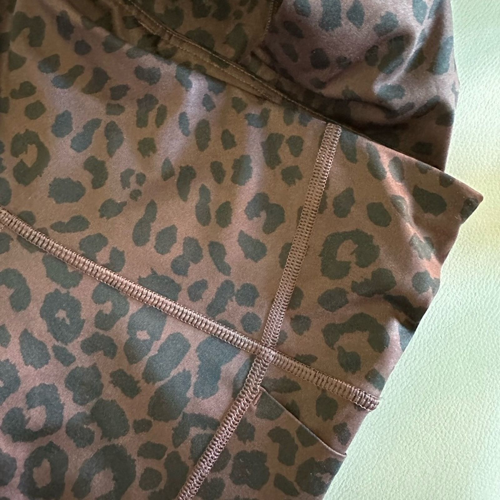 Gap Like new! Gap fit Recycled Power high Rise 7/8 leggings S Size 27" / US 4 / IT 40 - 4 Thumbnail