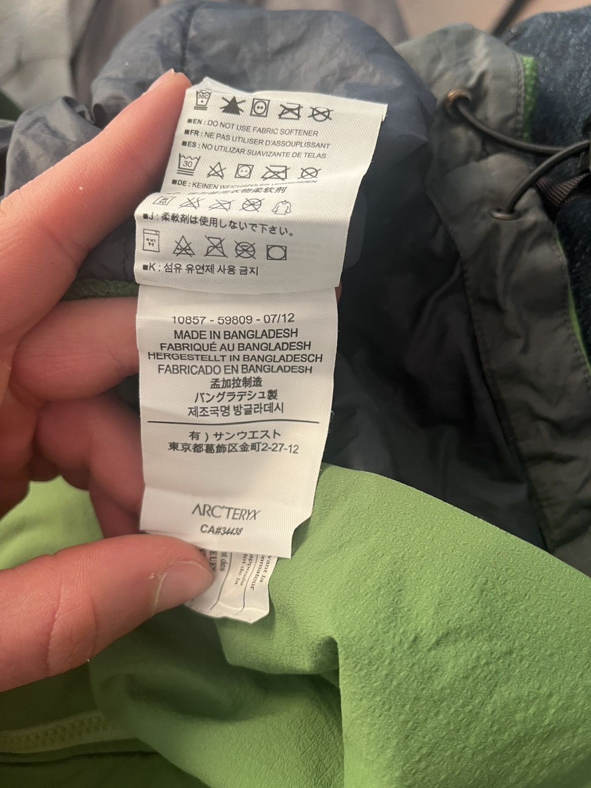 Arc'teryx Arc’teryx atom jacket authentic navy gorpcore streetwear Size US S / EU 44-46 / 1 - 9 Thumbnail