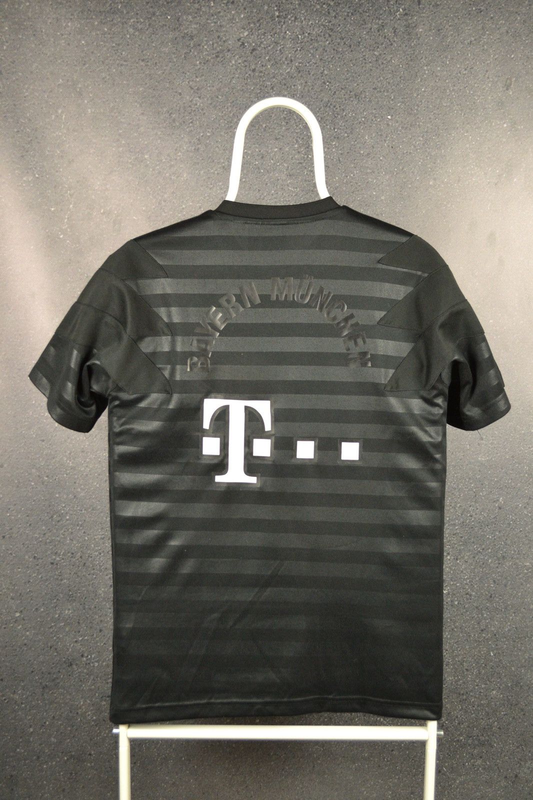 Adidas Bayern Munchen Adidas Shirt Originals Soccer Jersey Size US S / EU 44-46 / 1 - 2 Thumbnail