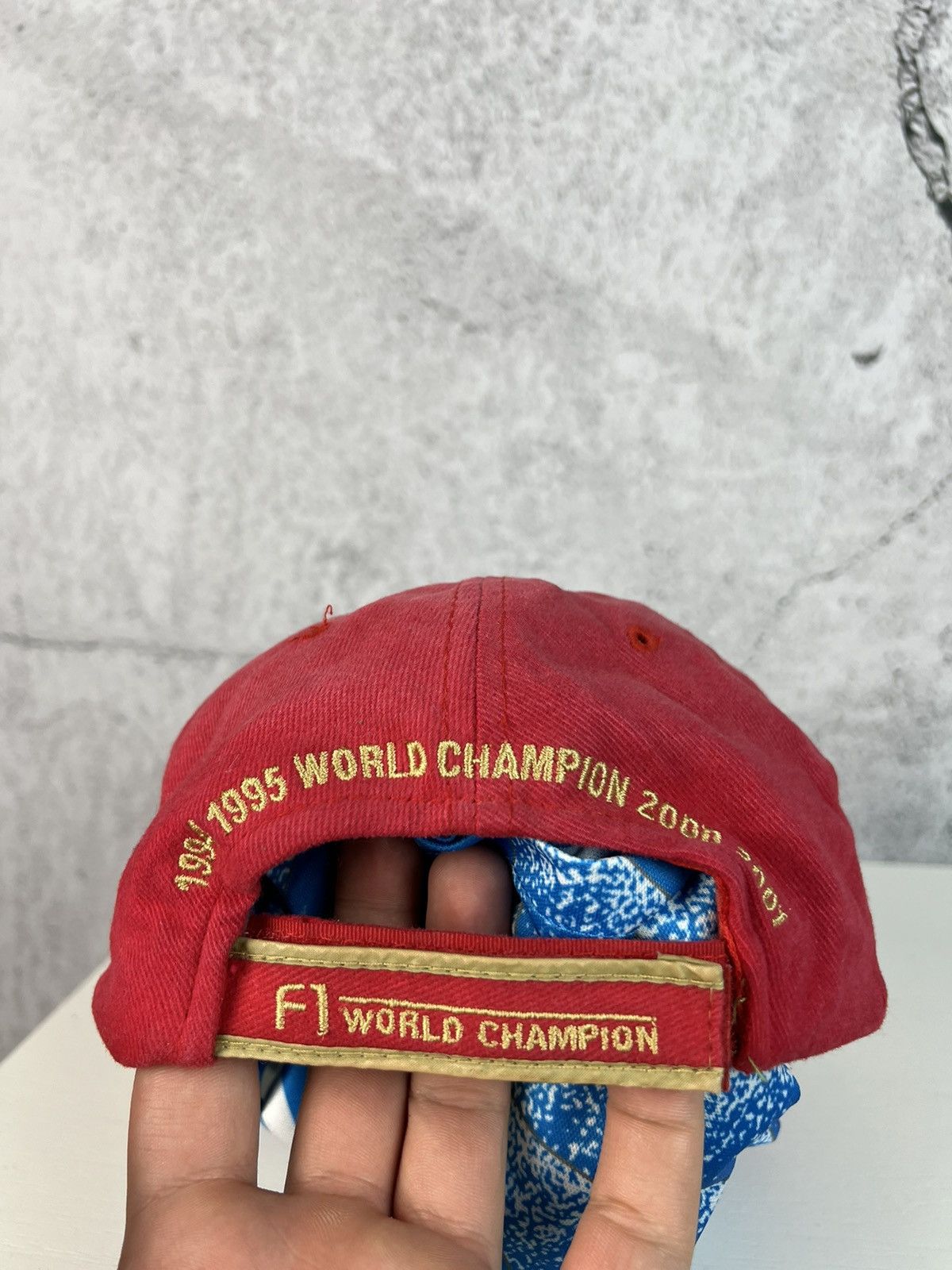 Ferrari Vintage Y2k 2001 official Ferrari F1 World Champion Hat cap Size ONE SIZE - 4 Thumbnail