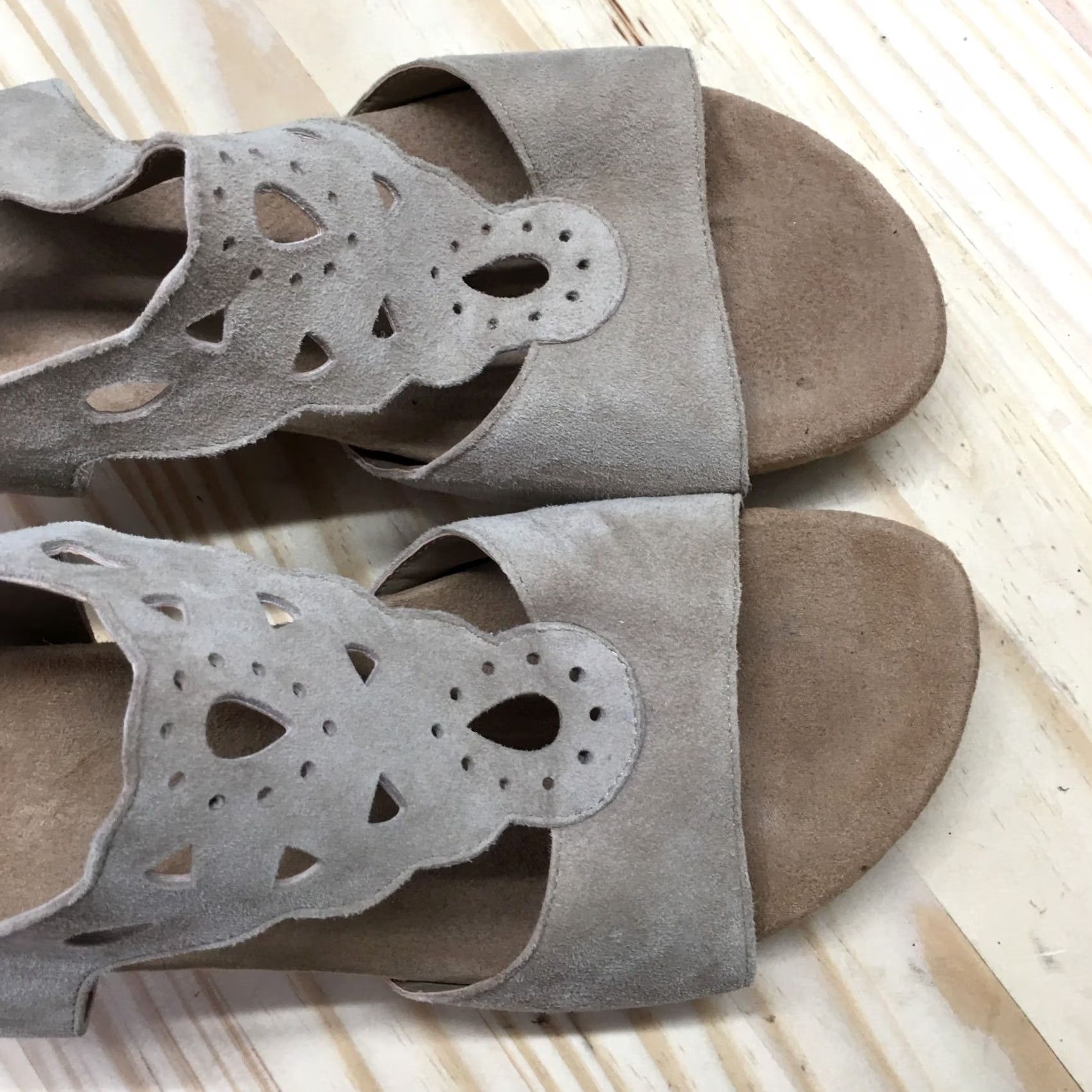 Vintage Bjorndal Sandals Womens 11 Susie Slingback Wedge Heels Comfort Brown Suede Sandals Womens 11 Brown Slingback Wedge Heel Suede Comfort Size US 11 / IT 41 - 7 Thumbnail