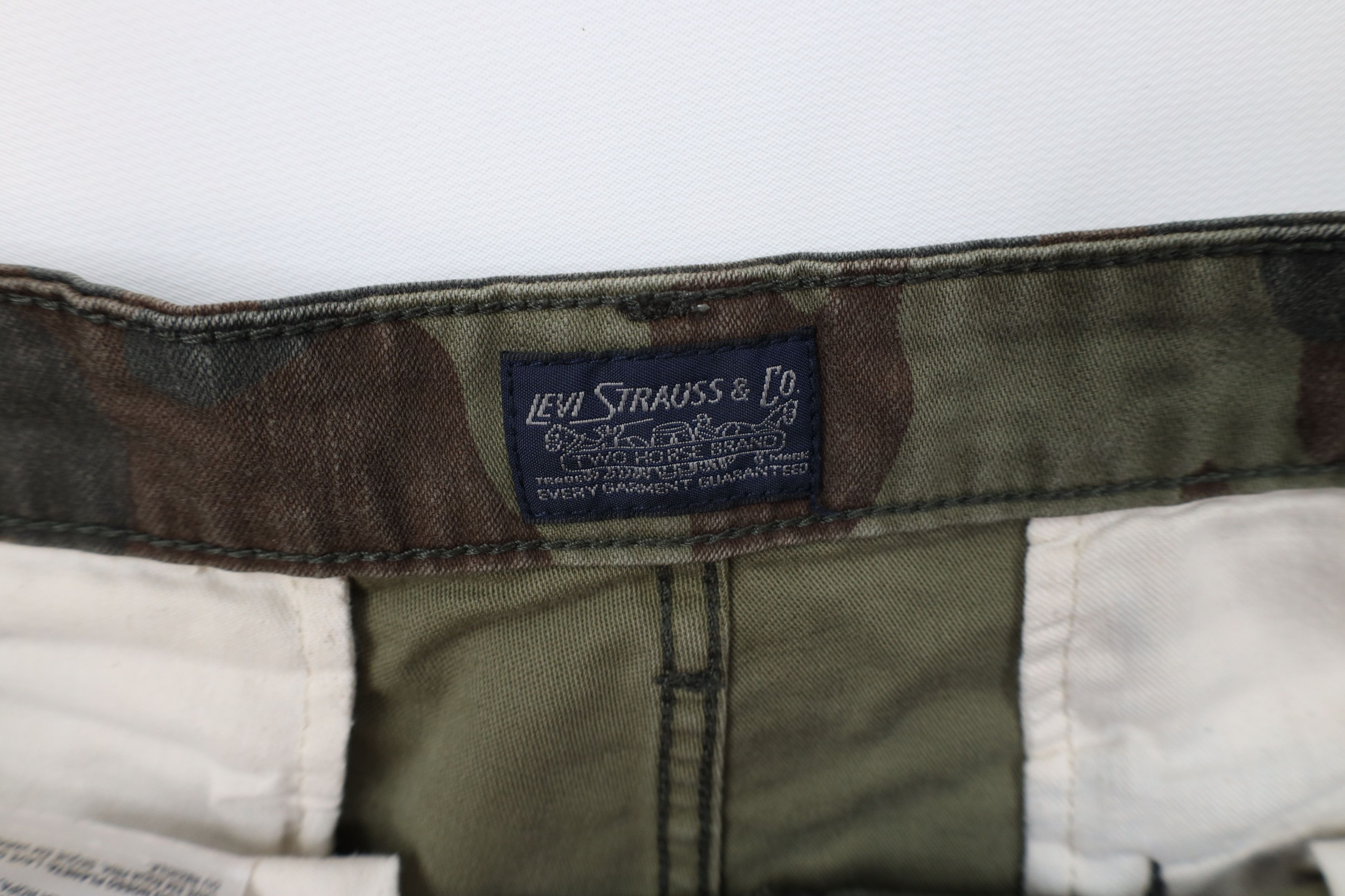 Levi's × Vintage Vintage Y2K Levis Above Knee Camouflage Cargo Shorts Cotton Size US 34 / EU 50 - 6 Thumbnail