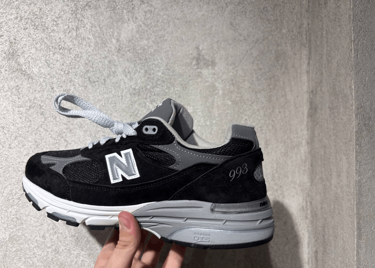 New Balance 993