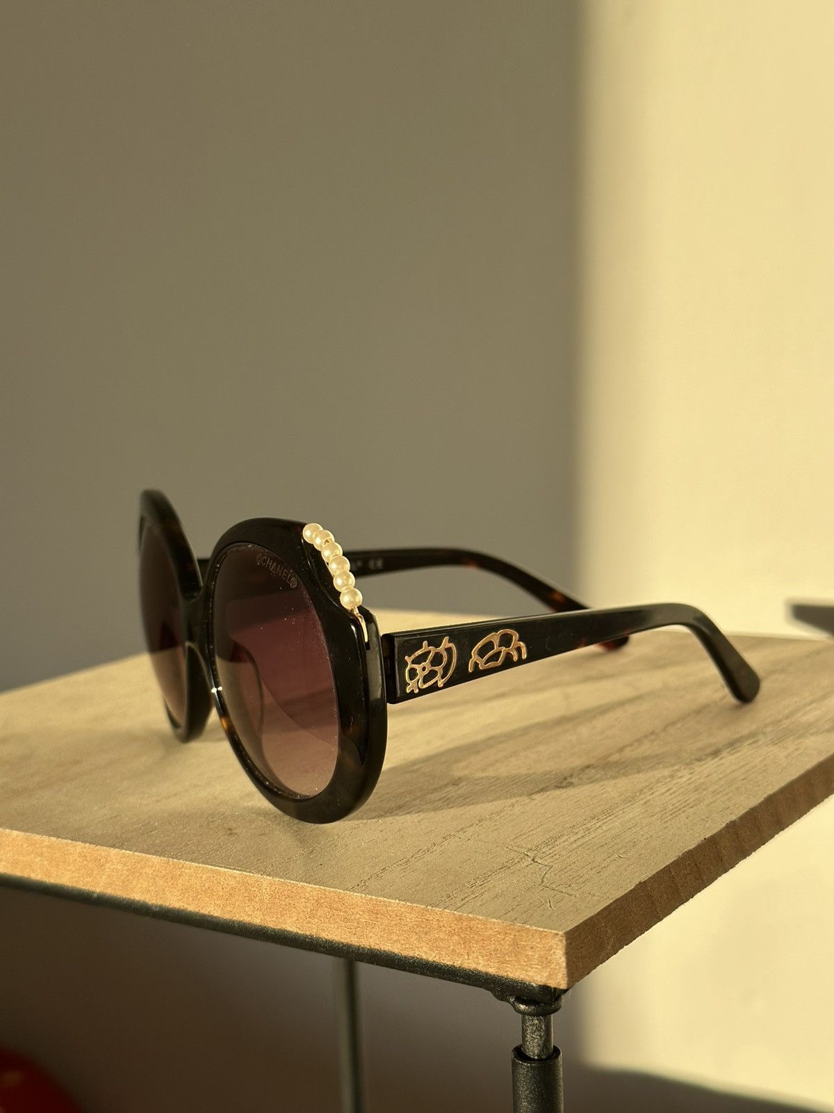 Chanel Chanel perle collection luxury sunglasess Size ONE SIZE - 5 Thumbnail