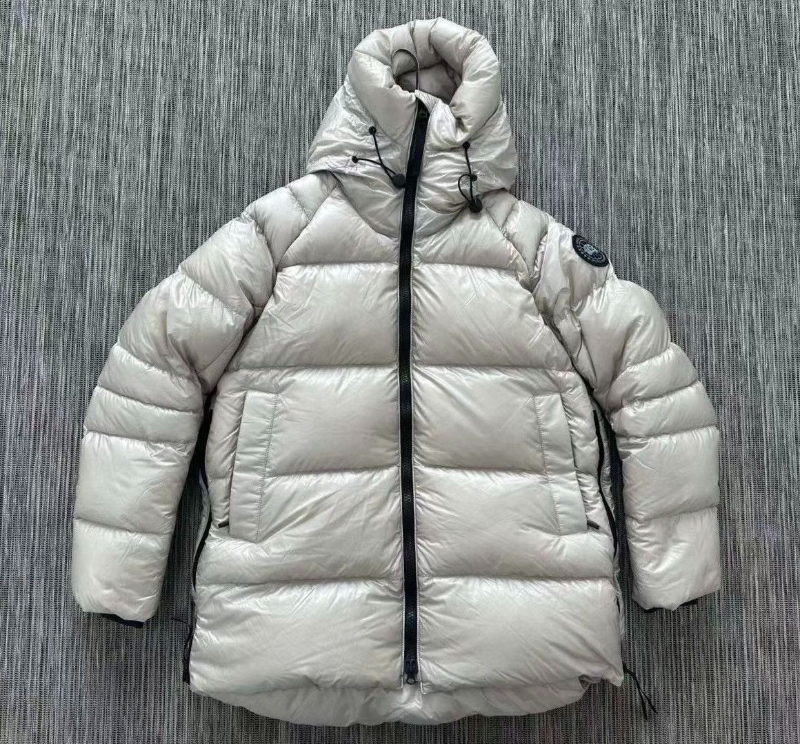 Canada Goose Canada Goose Gray Silver Hooded Down Jacket Size US M / EU 48-50 / 2 - 1 Thumbnail