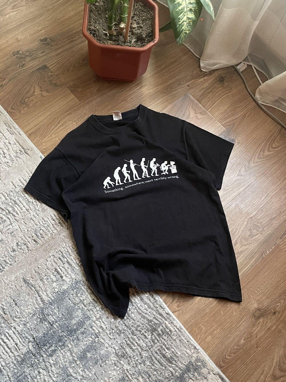 Band Tees × Fruit Of The Loom Evolution Merchant tee-shirt Size US M / EU 48-50 / 2 - 1 Thumbnail