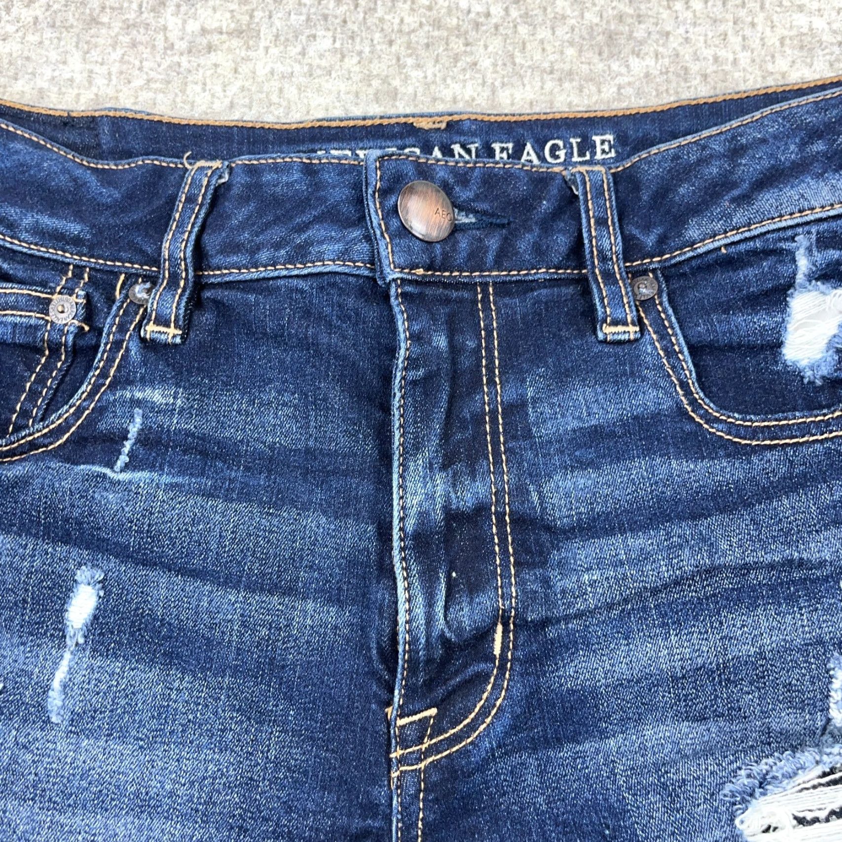 American Eagle Outfitters VINTAGE: No (skip) American Eagle Shorts Women 8 Cut Off Hi Rise Festival Jorts Dark Wash Raw Hem Size 26" / US 2 / IT 38 - 5 Thumbnail