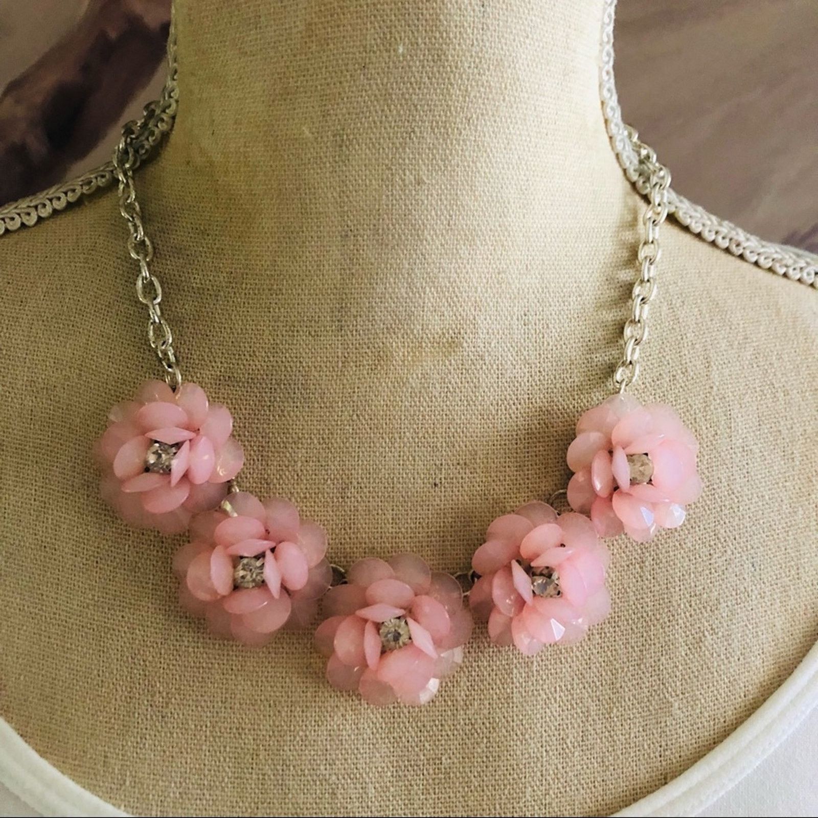 Jewelry Faceted pink stone cluster floral rhinestone accent necklace Size ONE SIZE - 1 Thumbnail