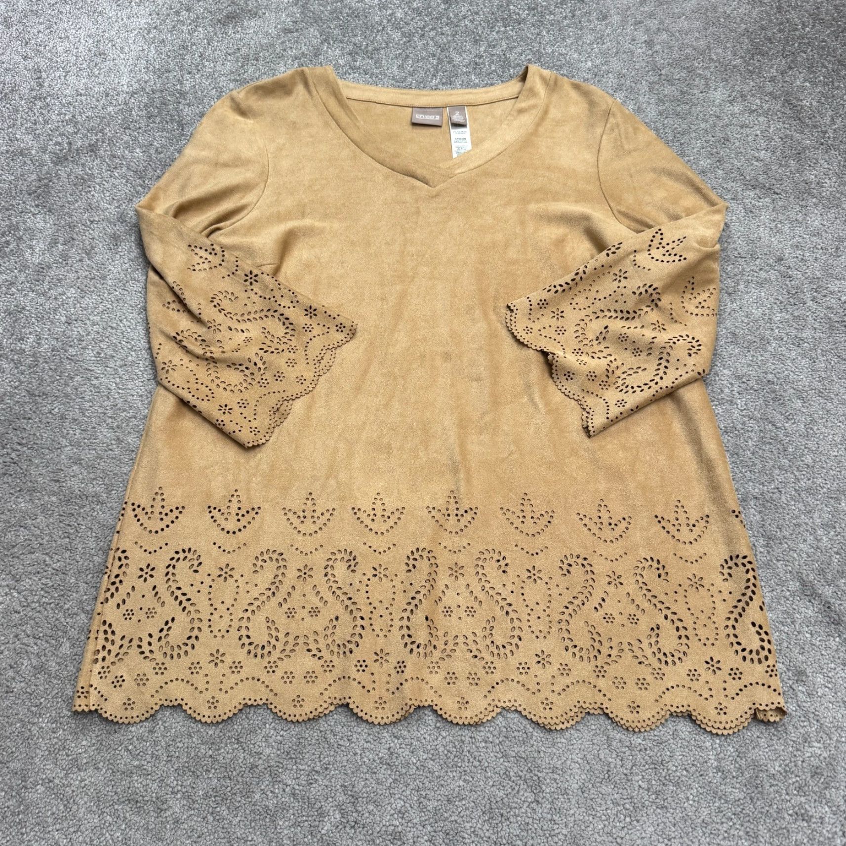 Vintage Chico's Blouse Tunic Long Sleeve V-Neck Brown Tan Faux Suede Lace Cut Eyelet Scalloped Hem Womens L Regular Bohemian Classic Casual Shirt Size L / US 10 / IT 46 - 2 Thumbnail