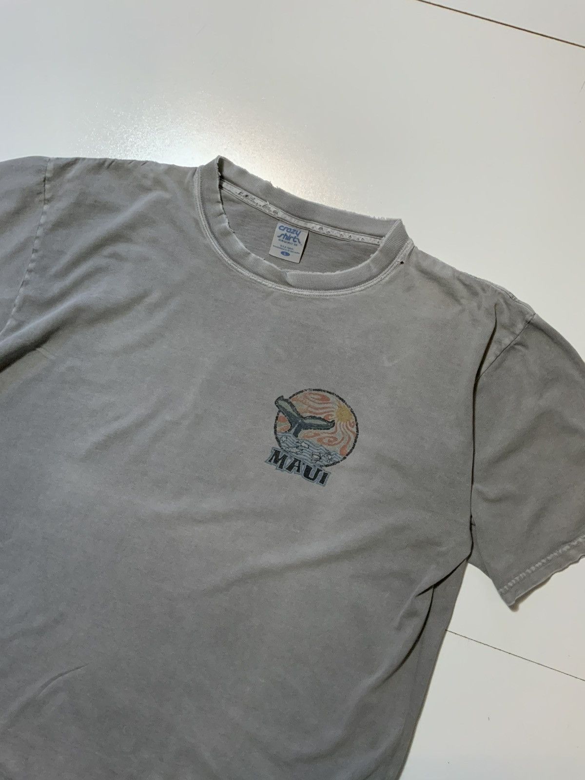 Other Vintage Crazy Shirts Hawaii Maui Hawaiian Whale T-Shirt Size US L / EU 52-54 / 3 - 4 Thumbnail